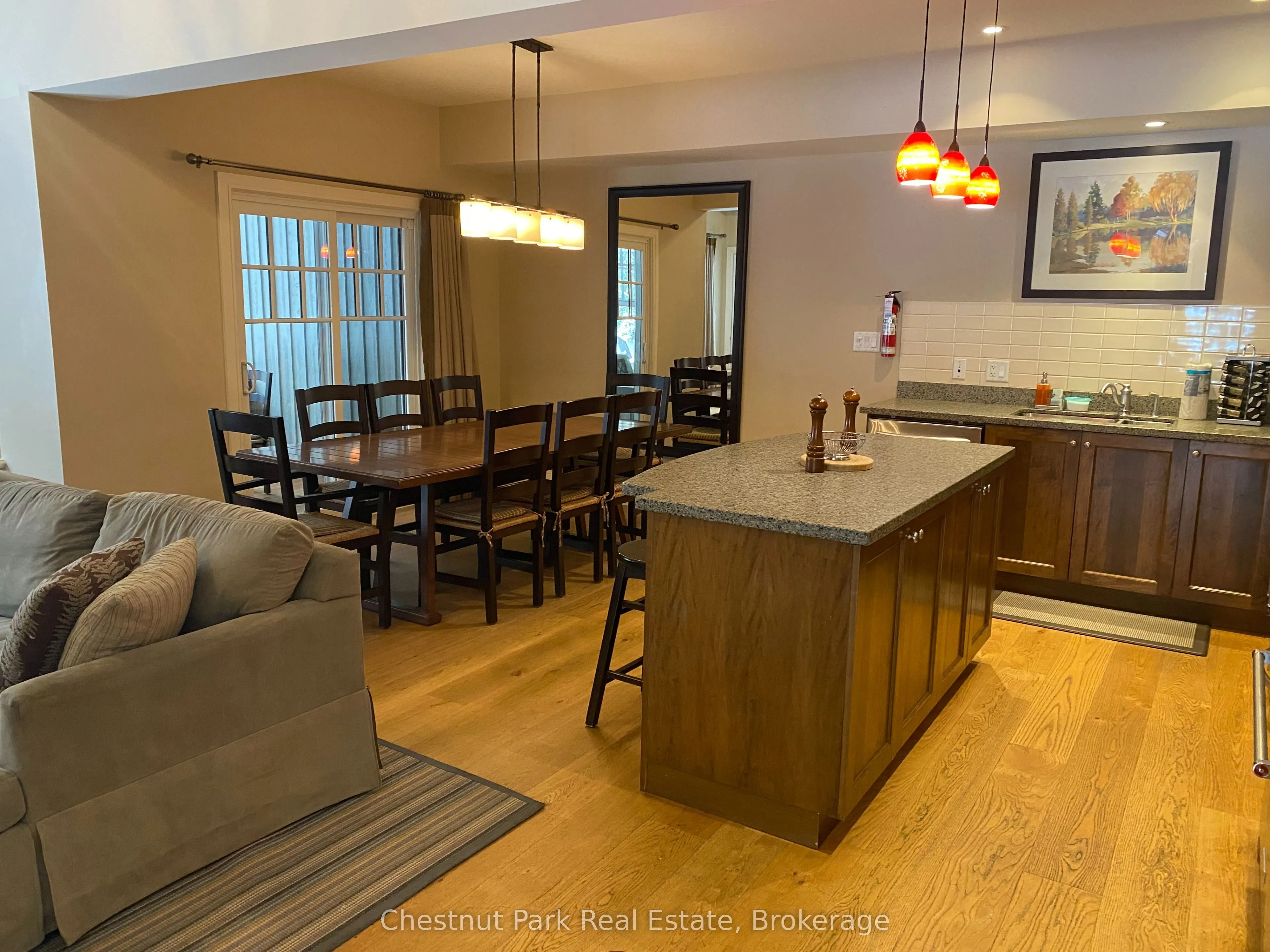 101 GLEN ABBEY Way #3