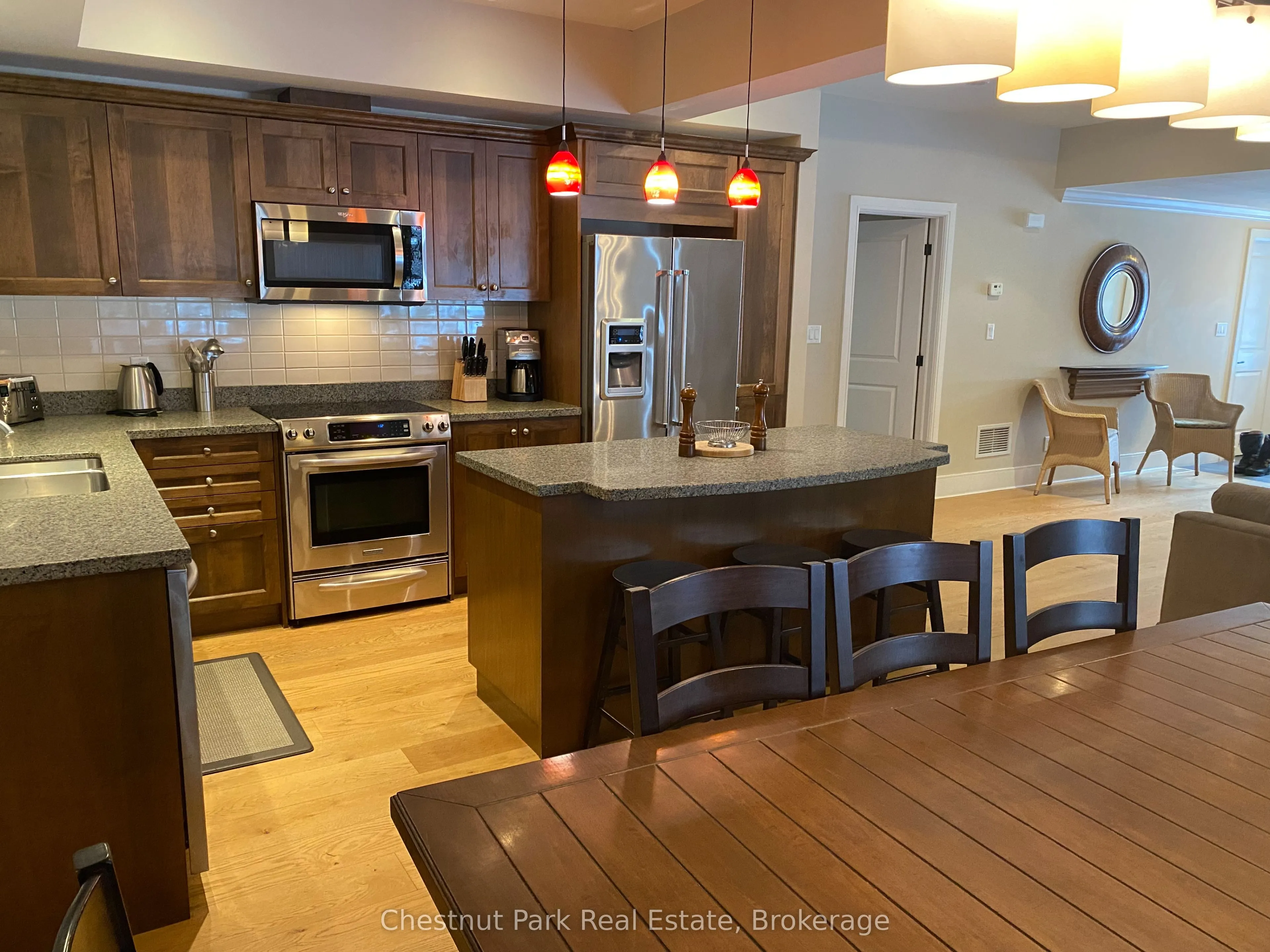 101 GLEN ABBEY Way #3