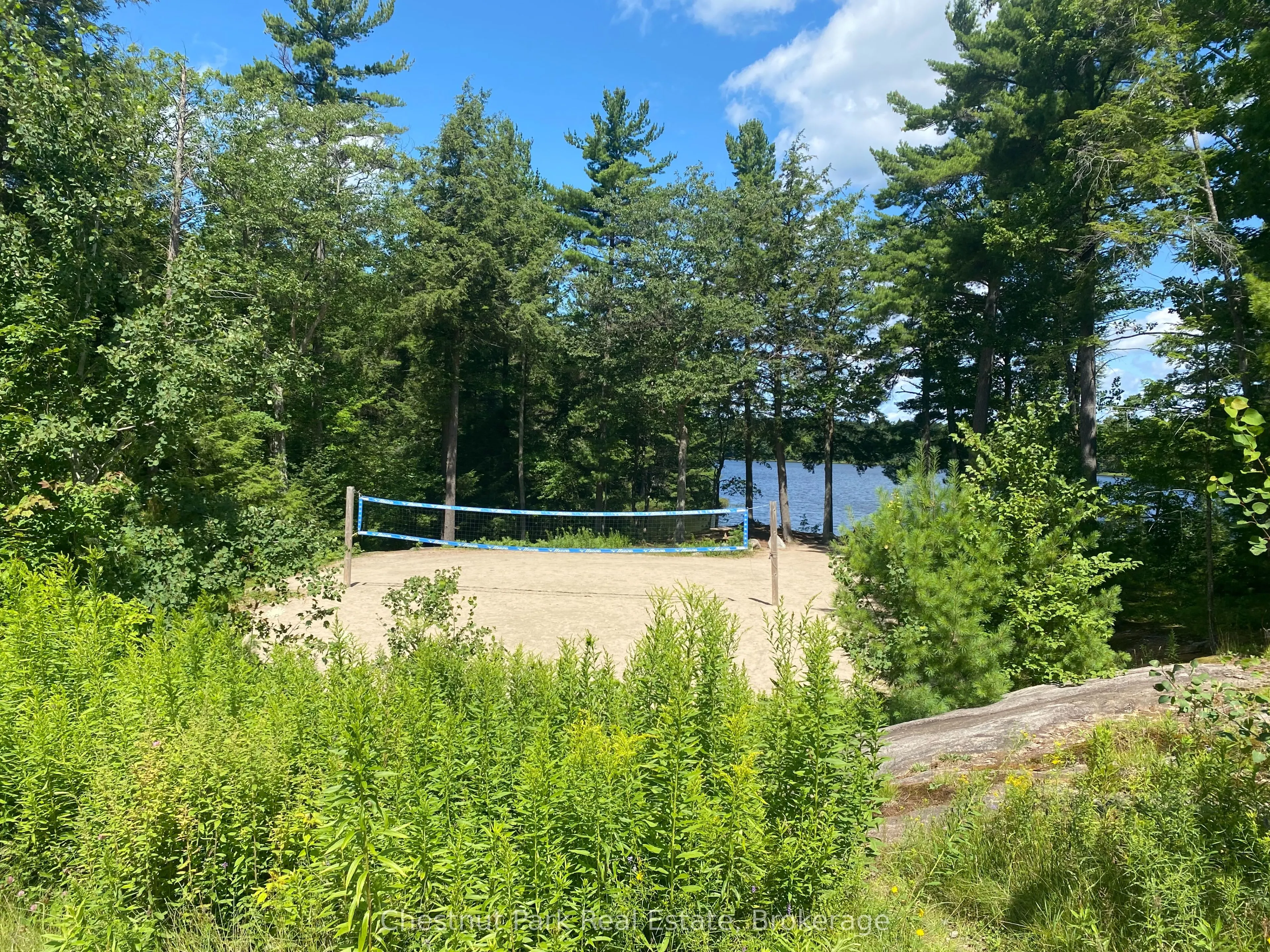 101 GLEN ABBEY Way #3