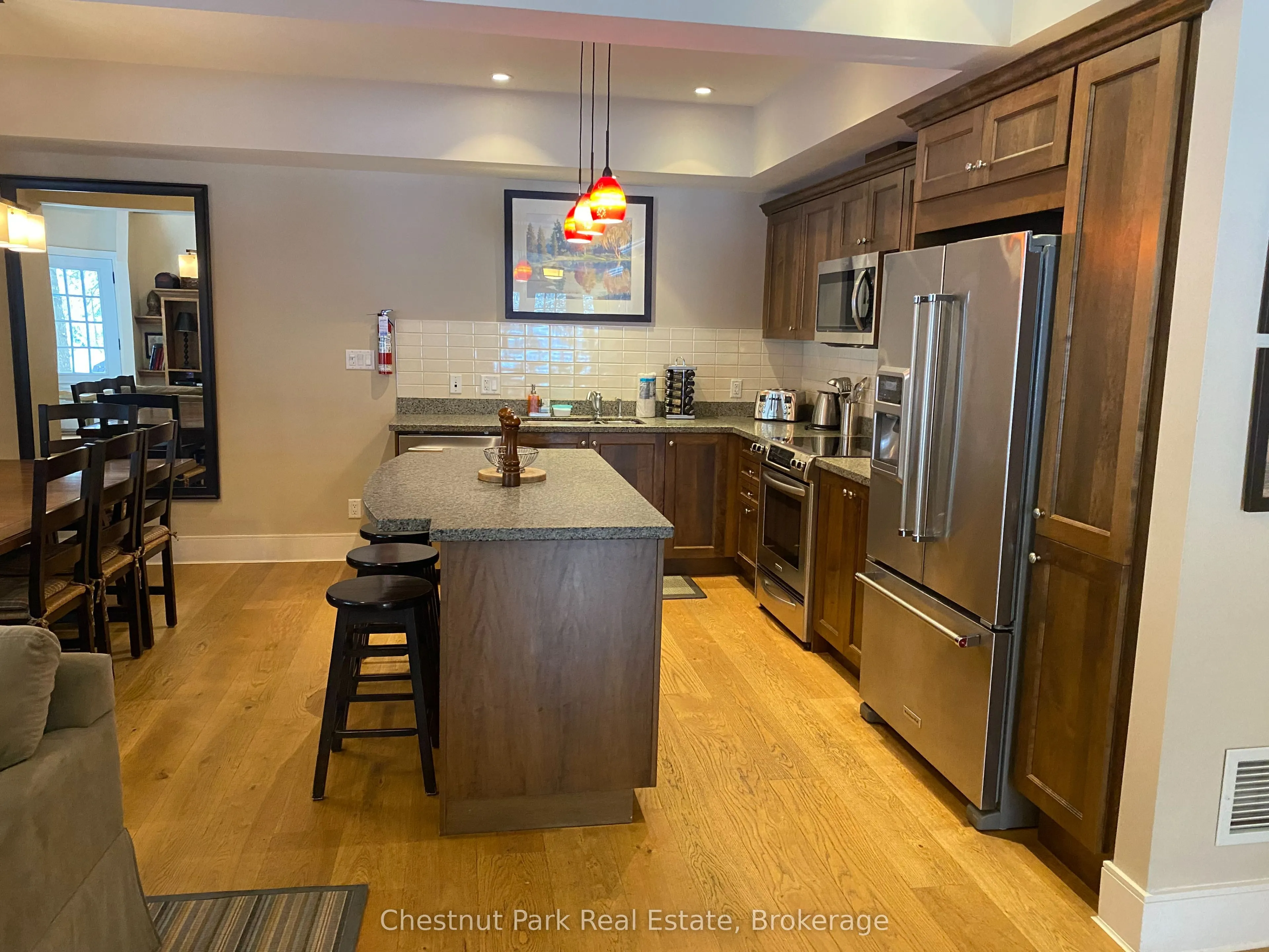101 GLEN ABBEY Way #3