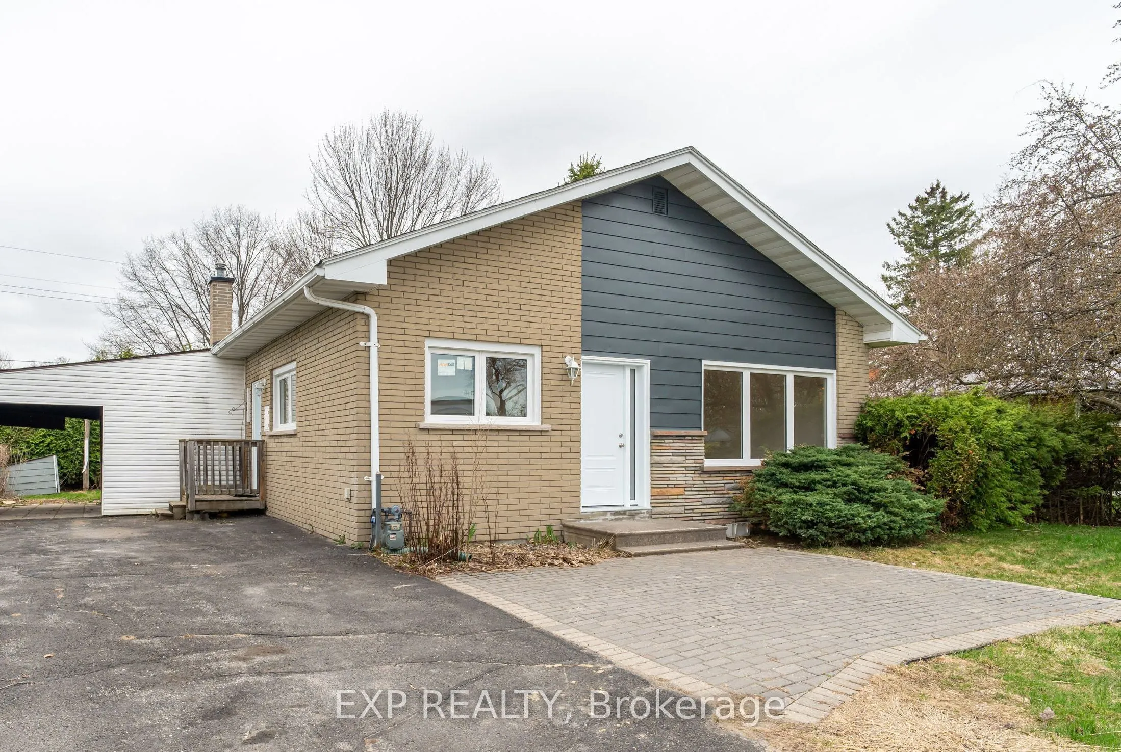 120 Knoxdale Road