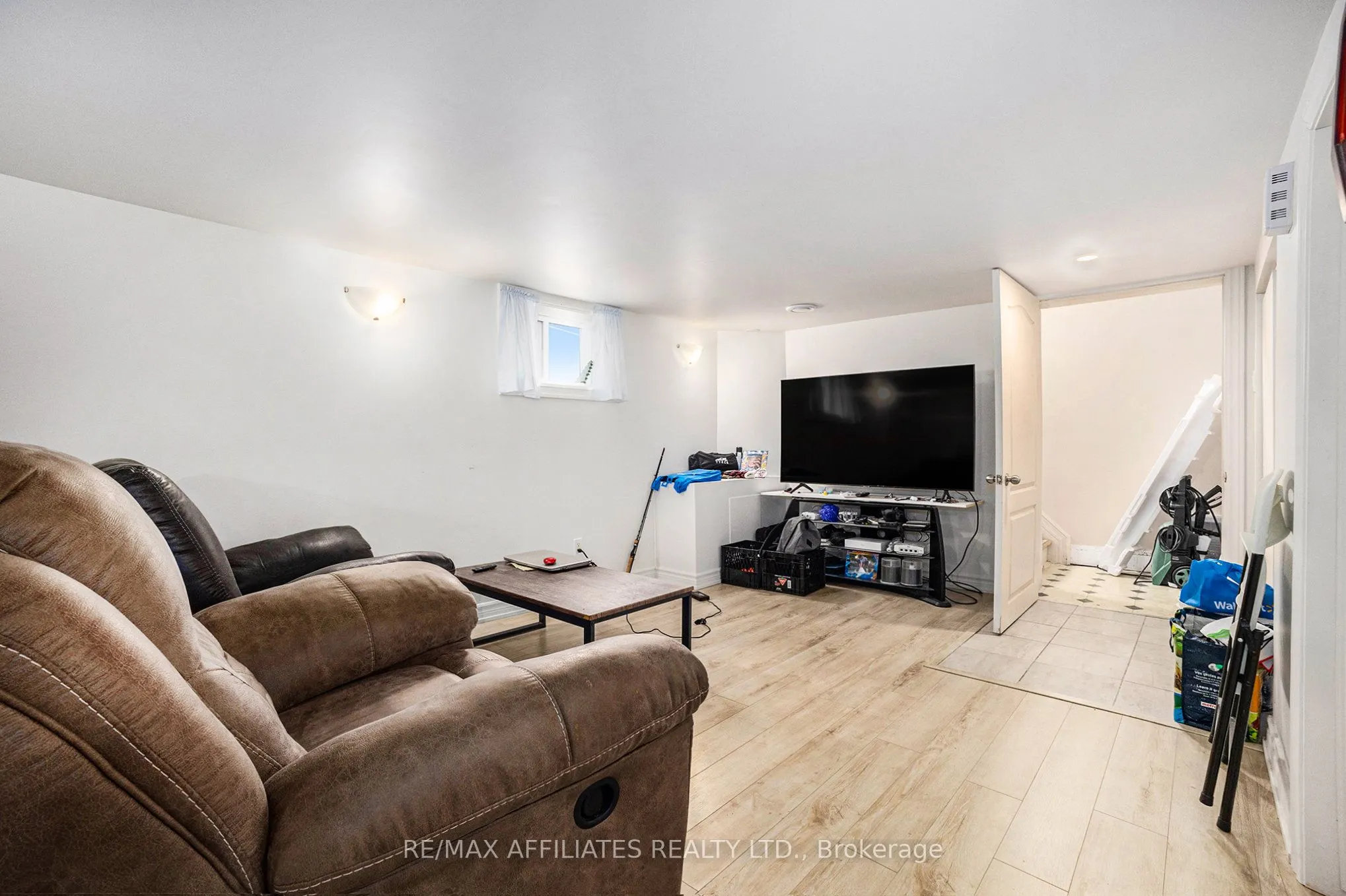 6208 Renaud Road
