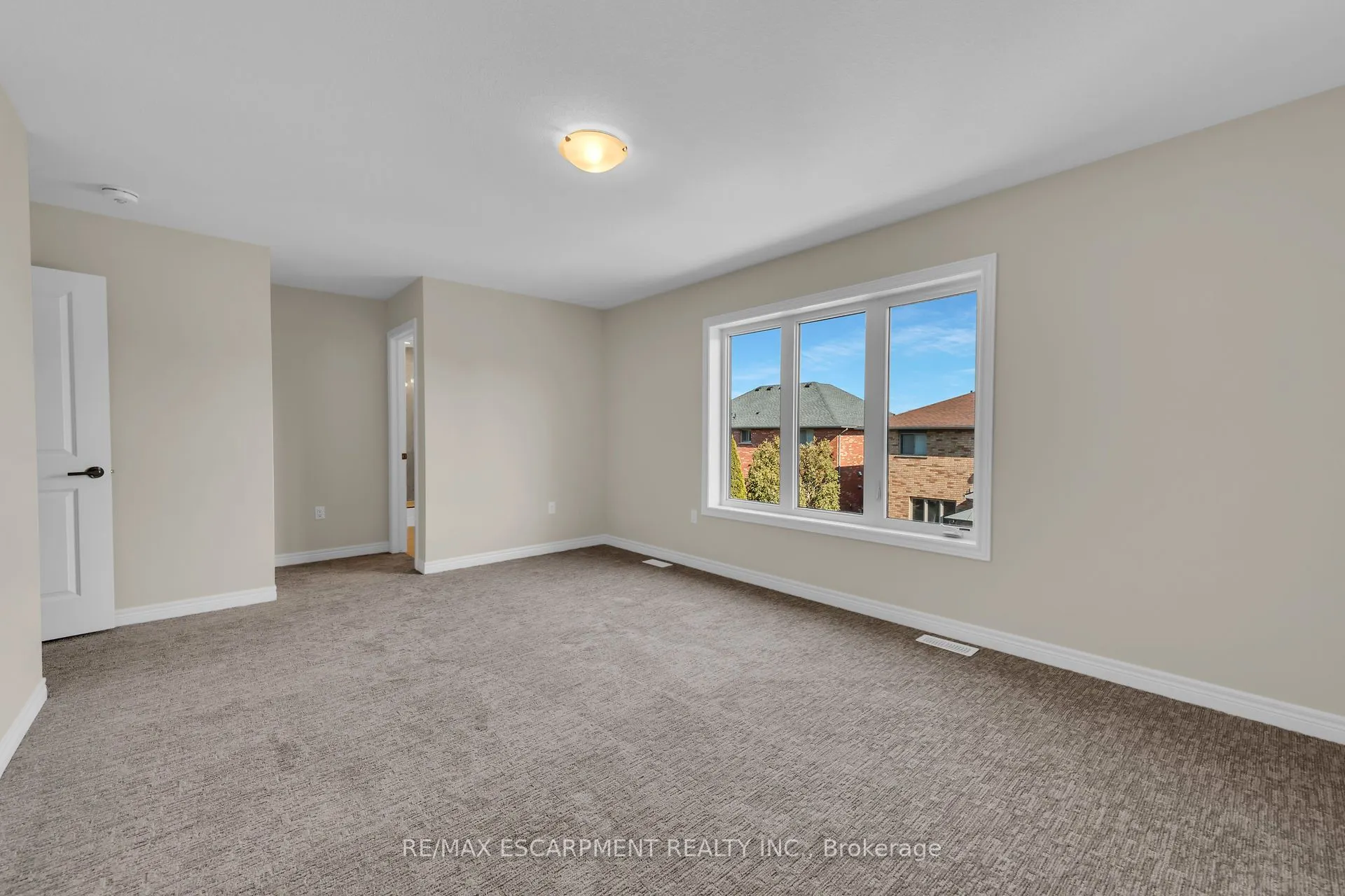 67 Starfire Crescent