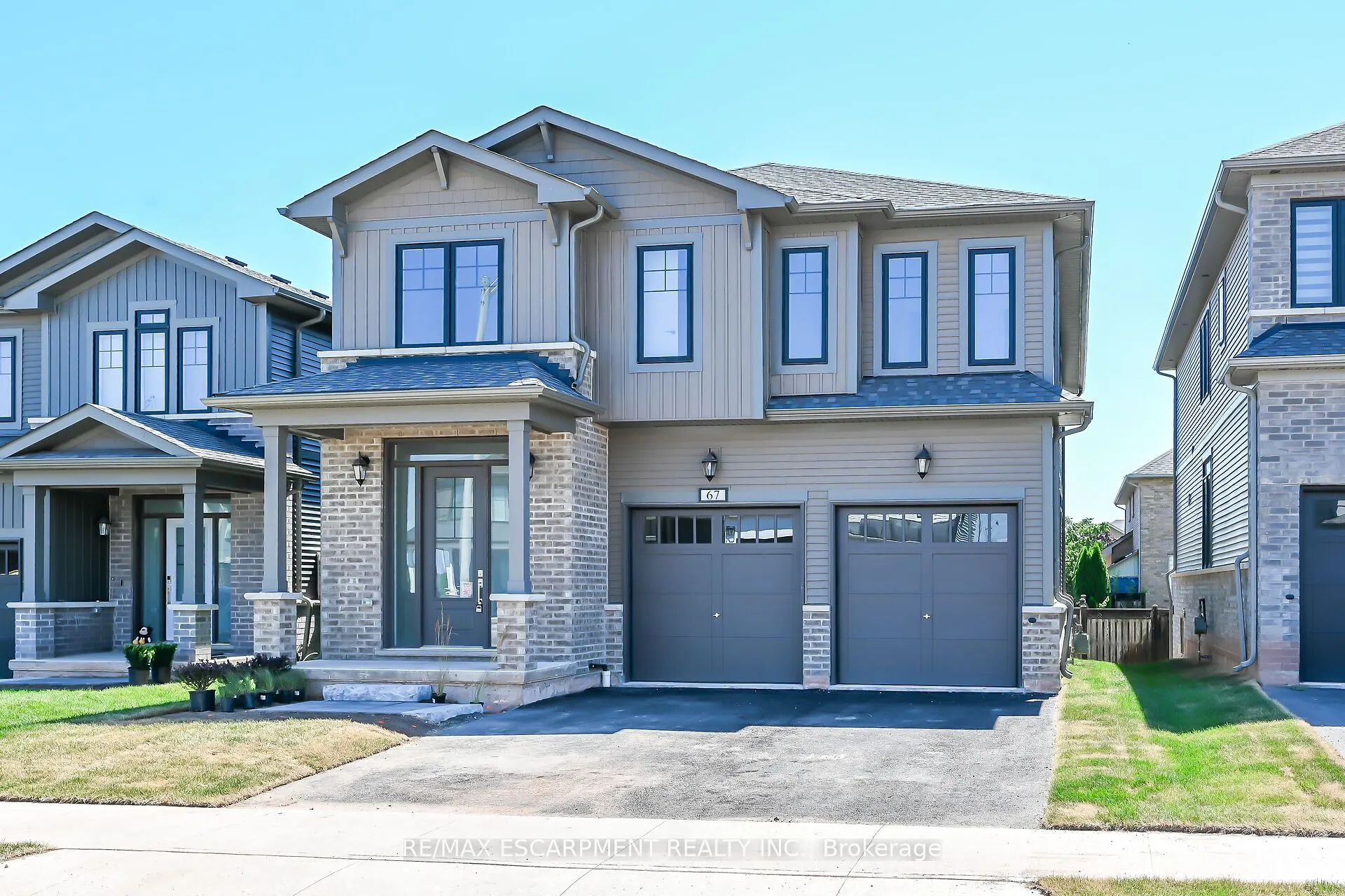 67 Starfire Crescent