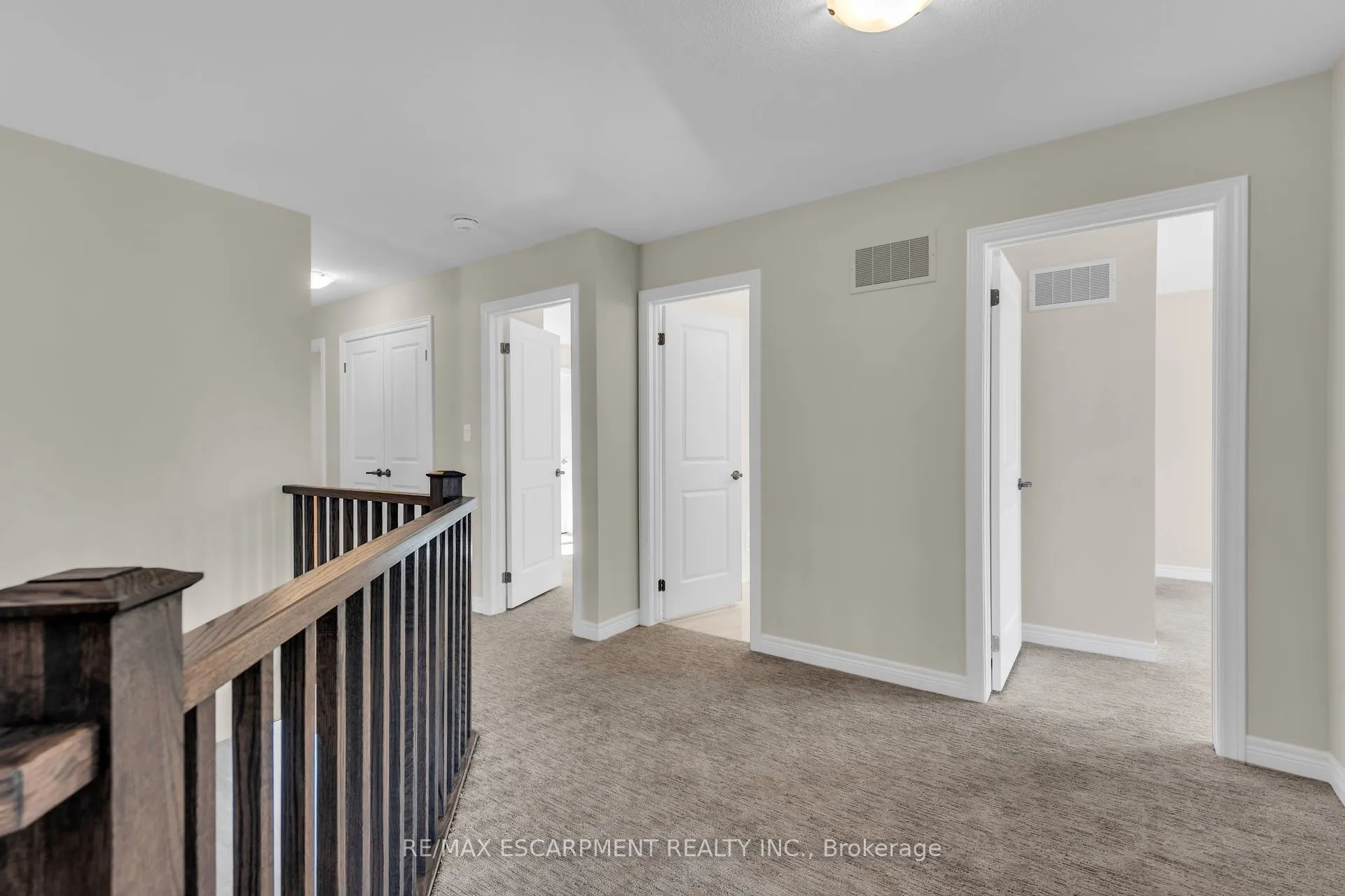 67 Starfire Crescent