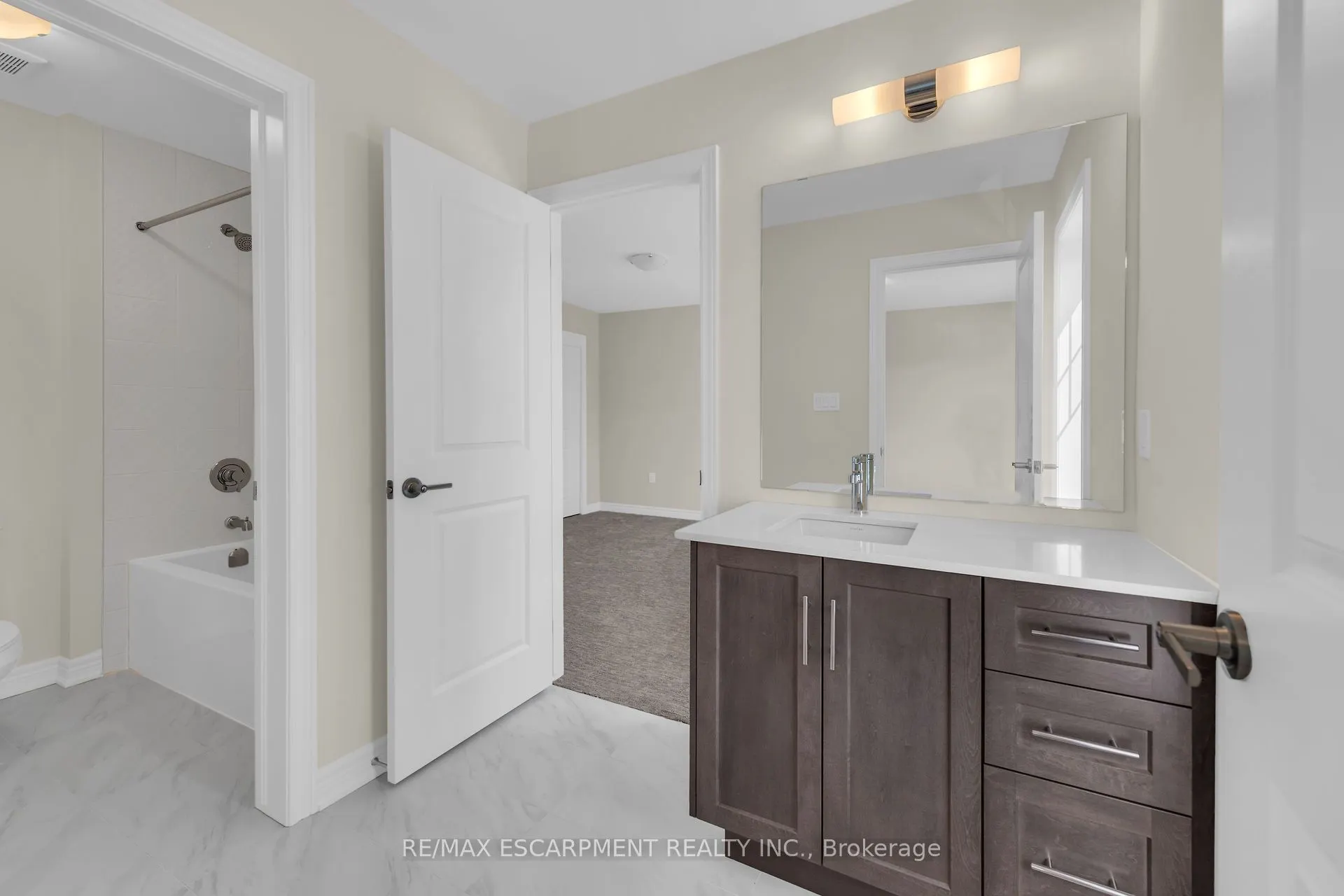 67 Starfire Crescent