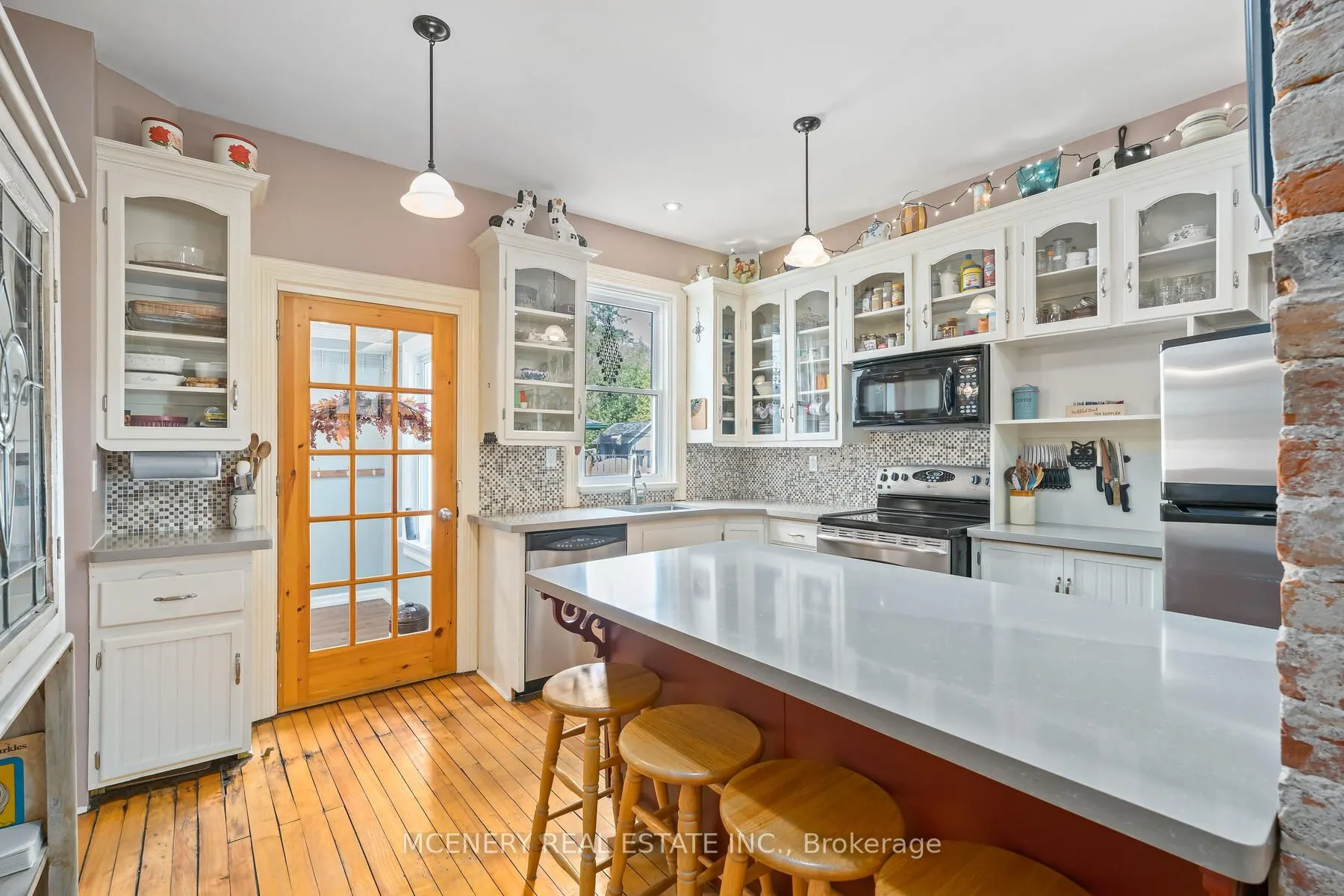 7 CHURCH Boulevard W