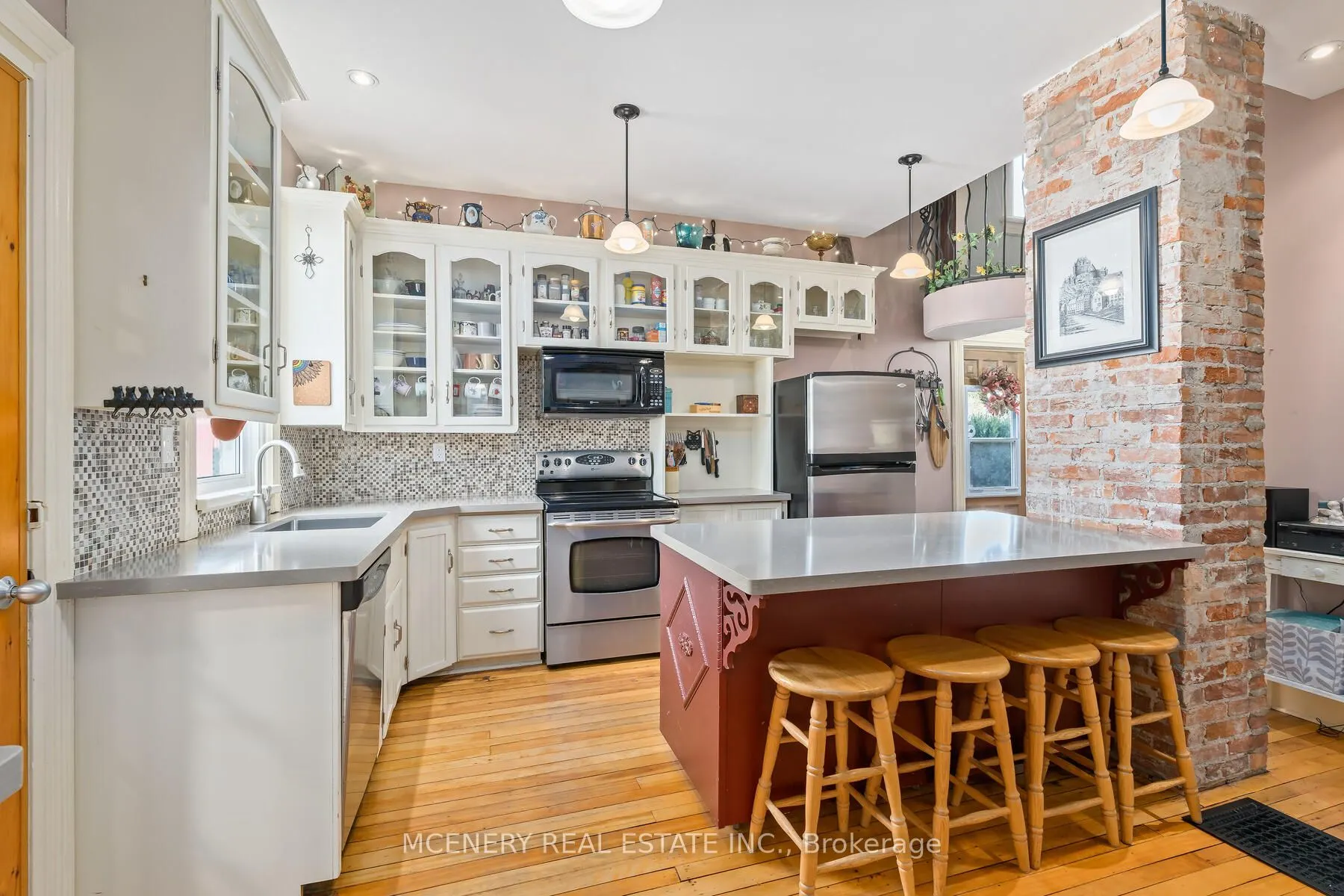 7 CHURCH Boulevard W