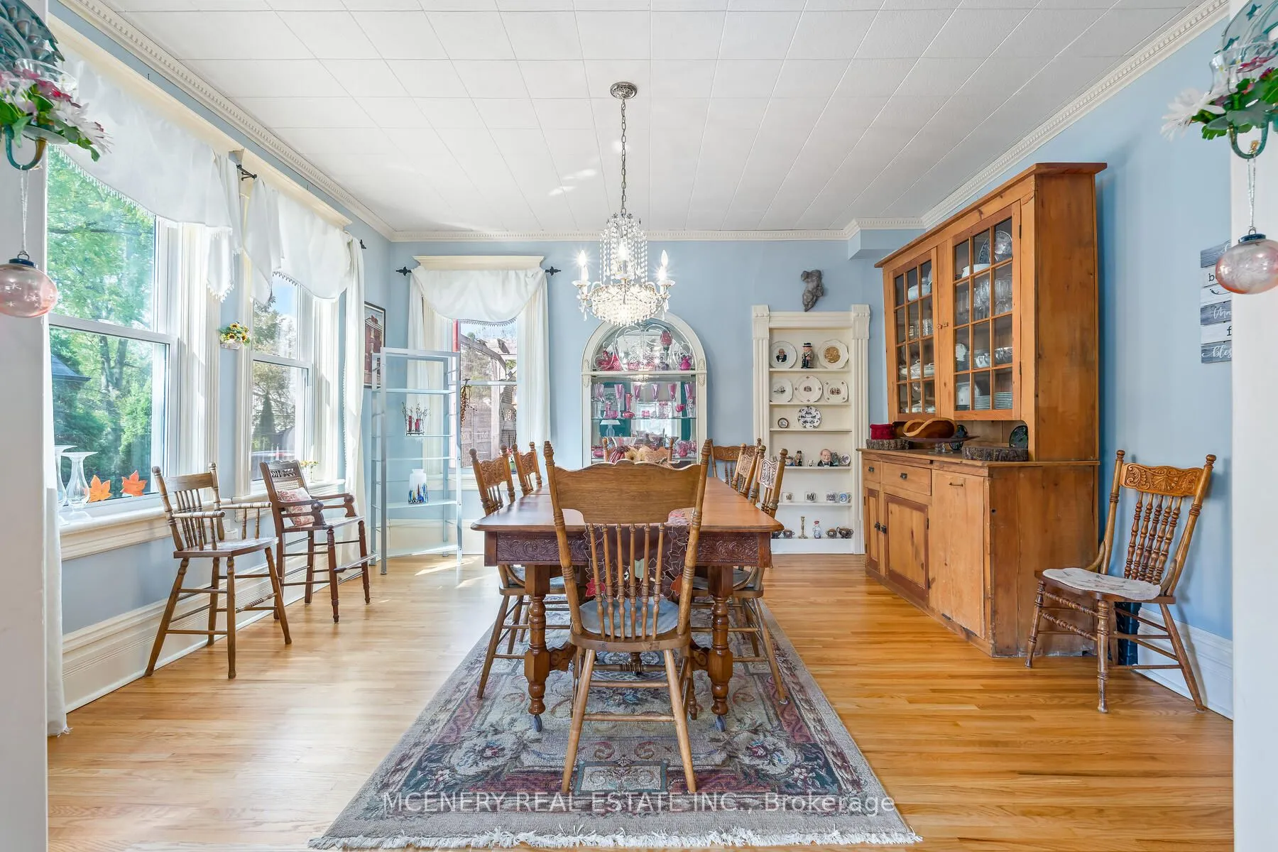 7 CHURCH Boulevard W