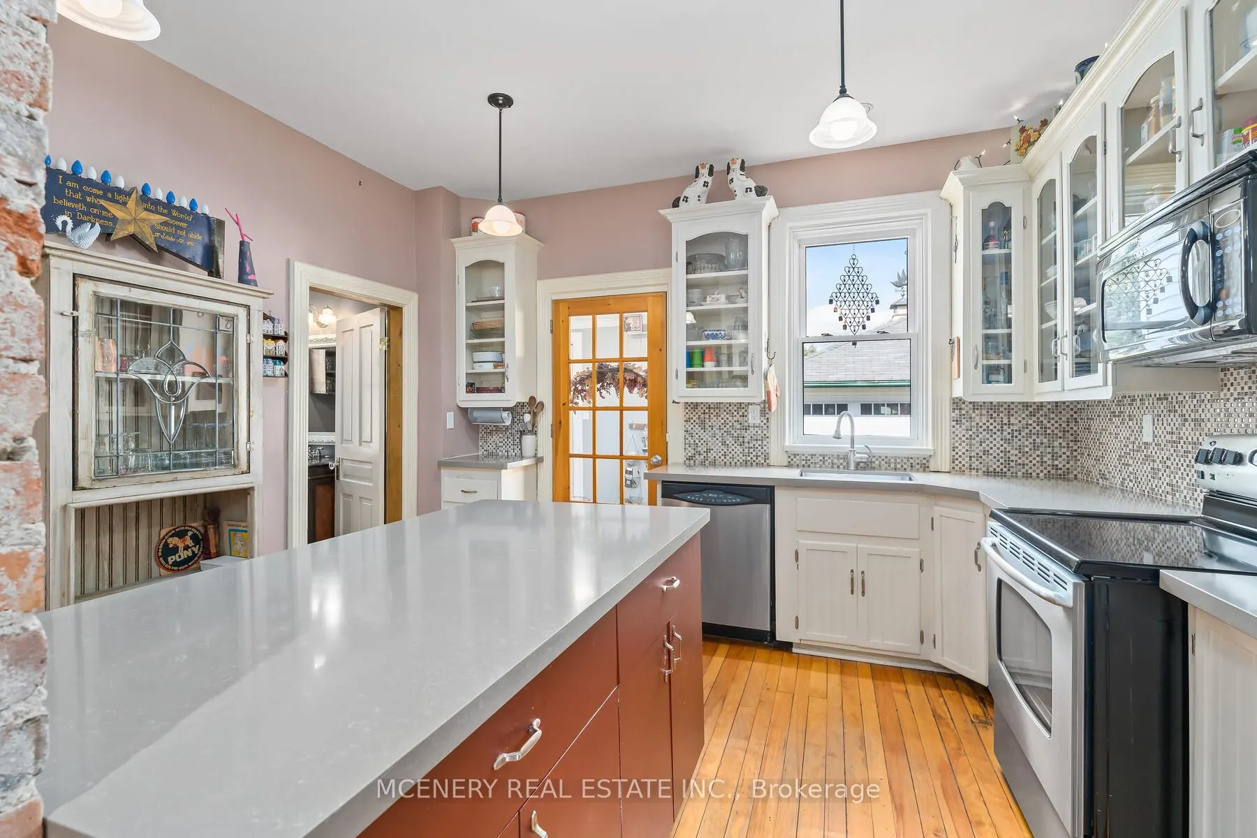 7 CHURCH Boulevard W
