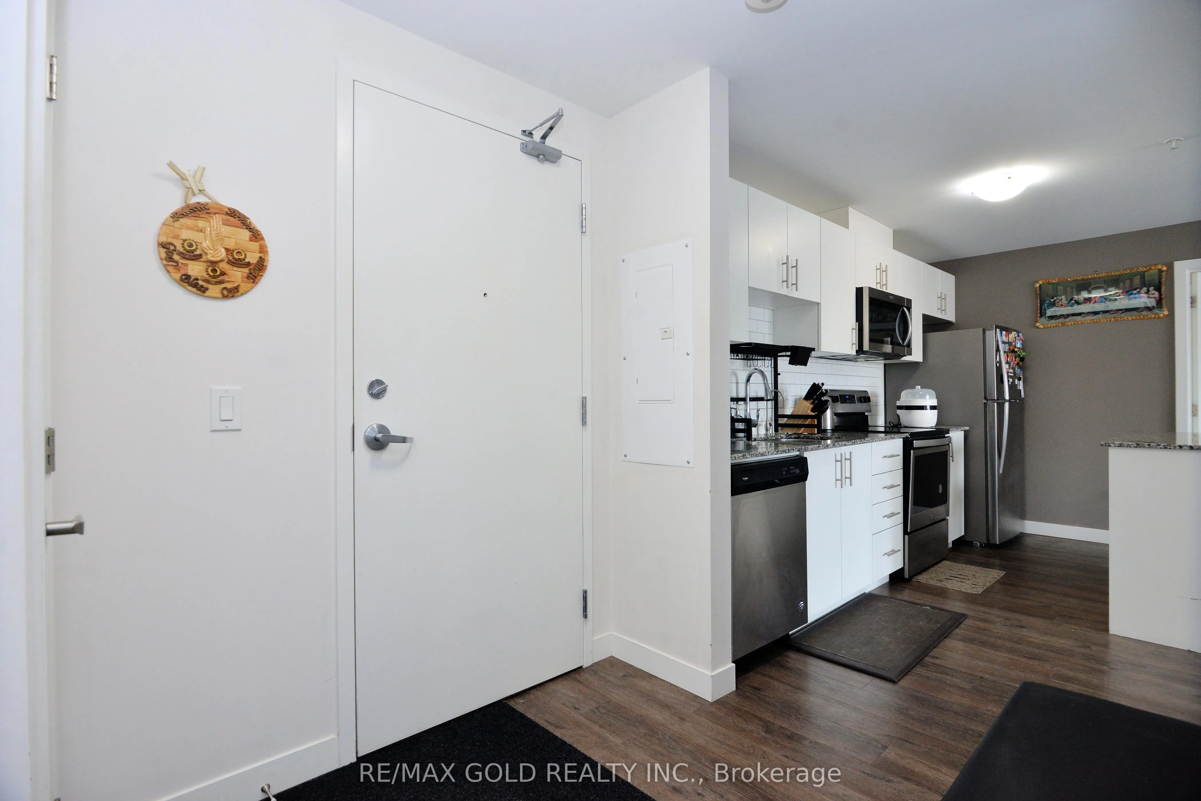 175 Commonwealth Street, #107