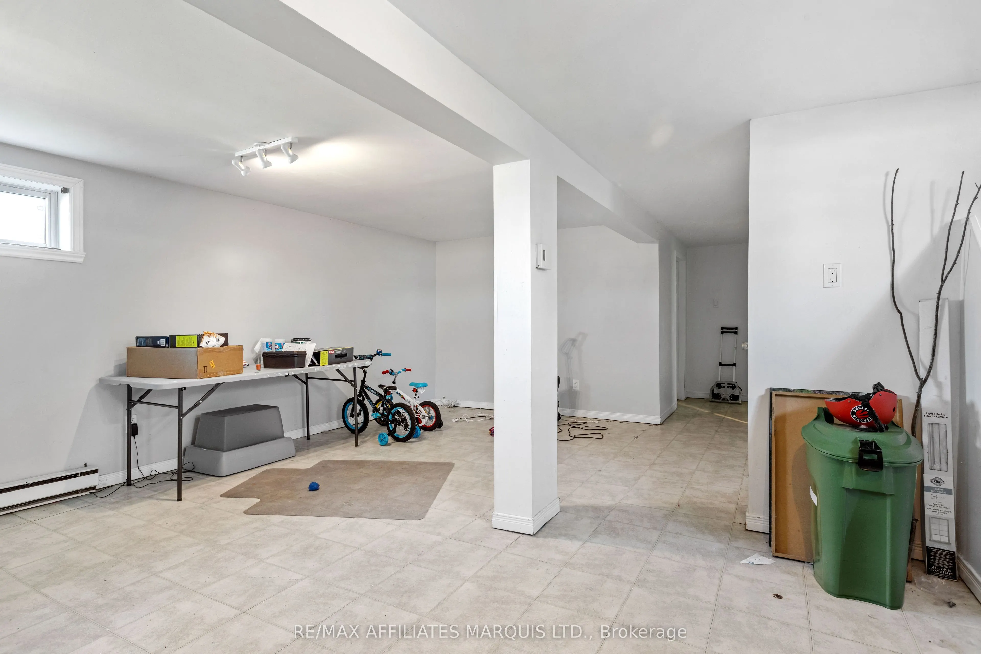 1409 SECOND Street E