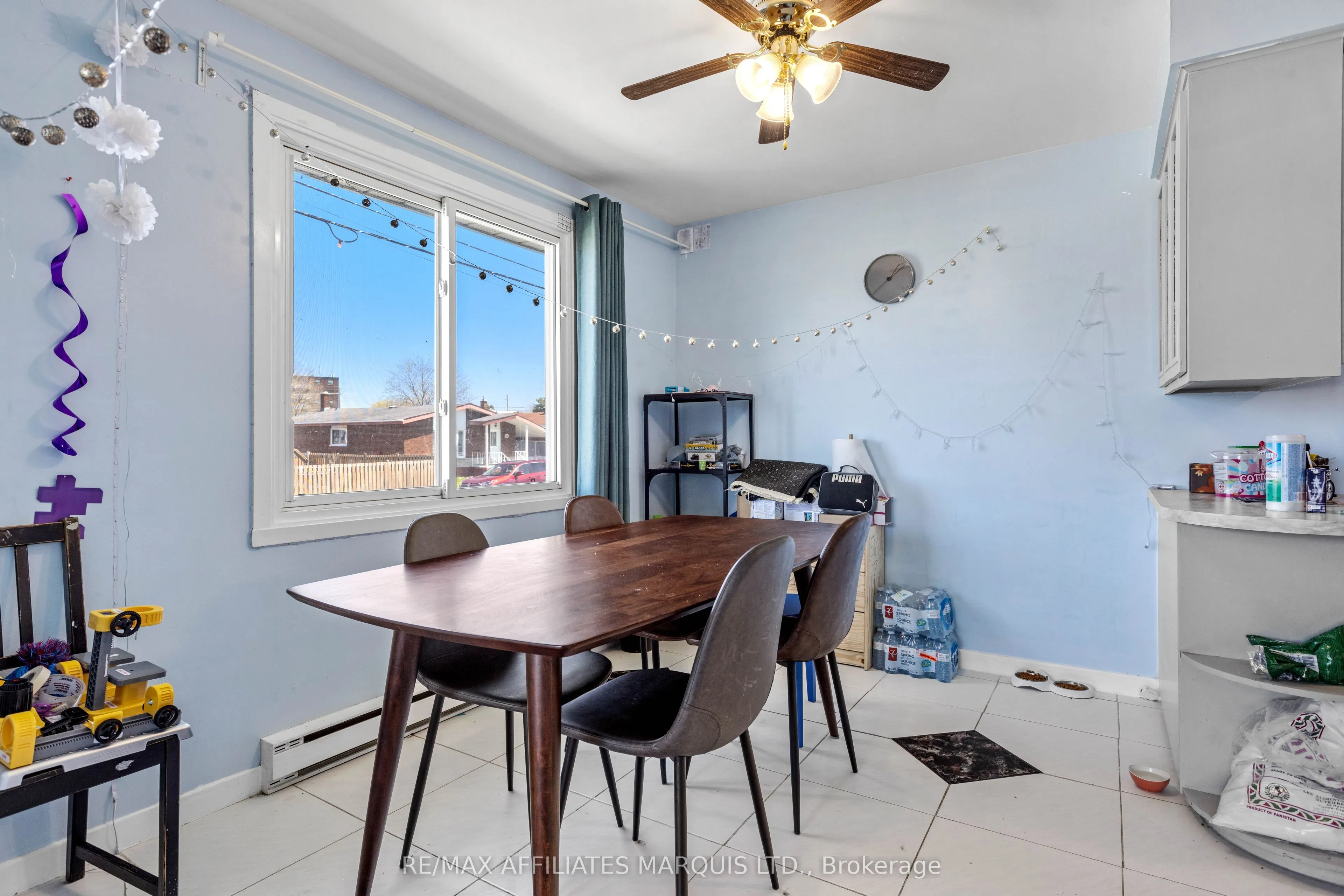 1409 SECOND Street E