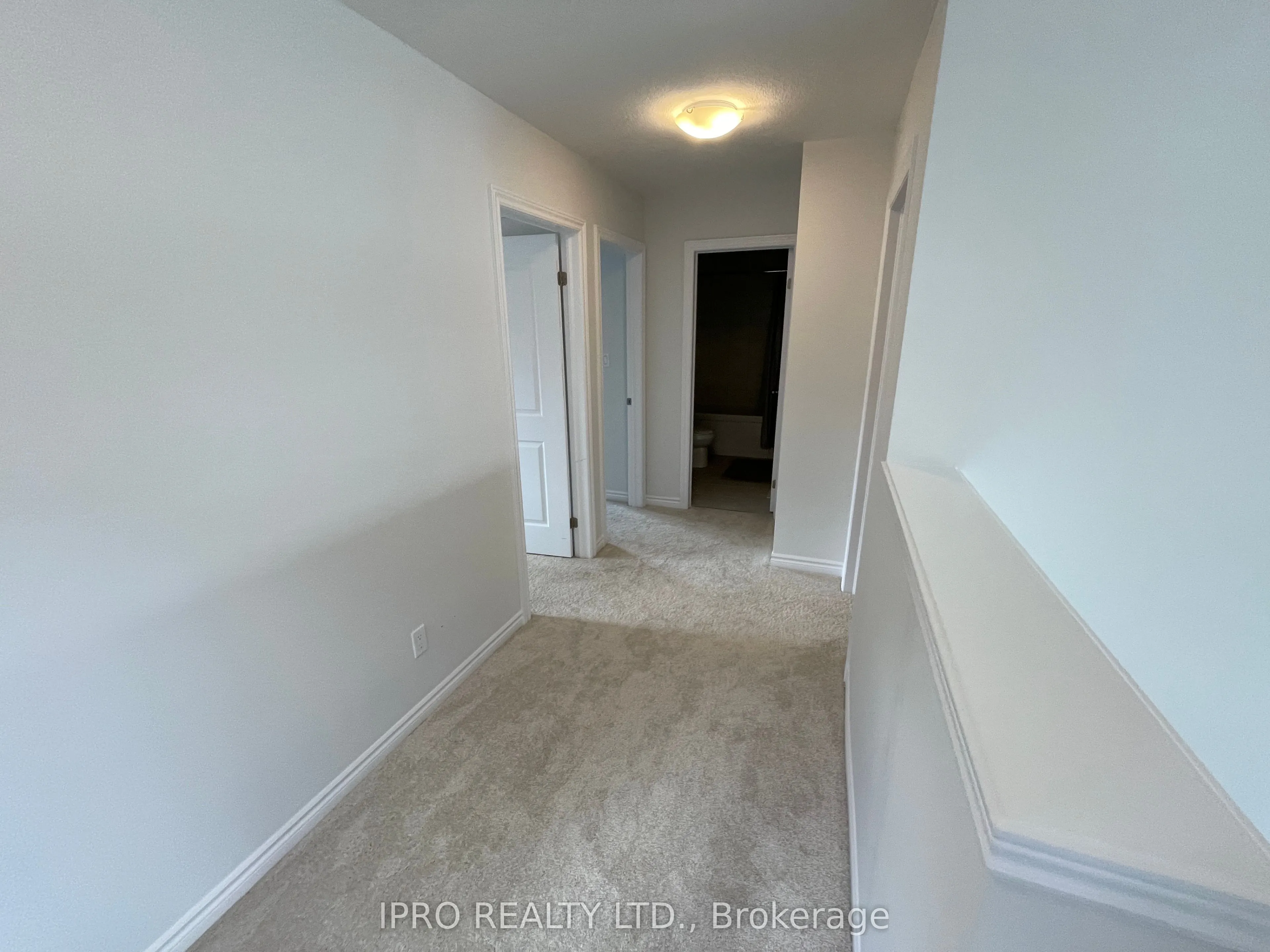 516 Doonwoods Crescent W