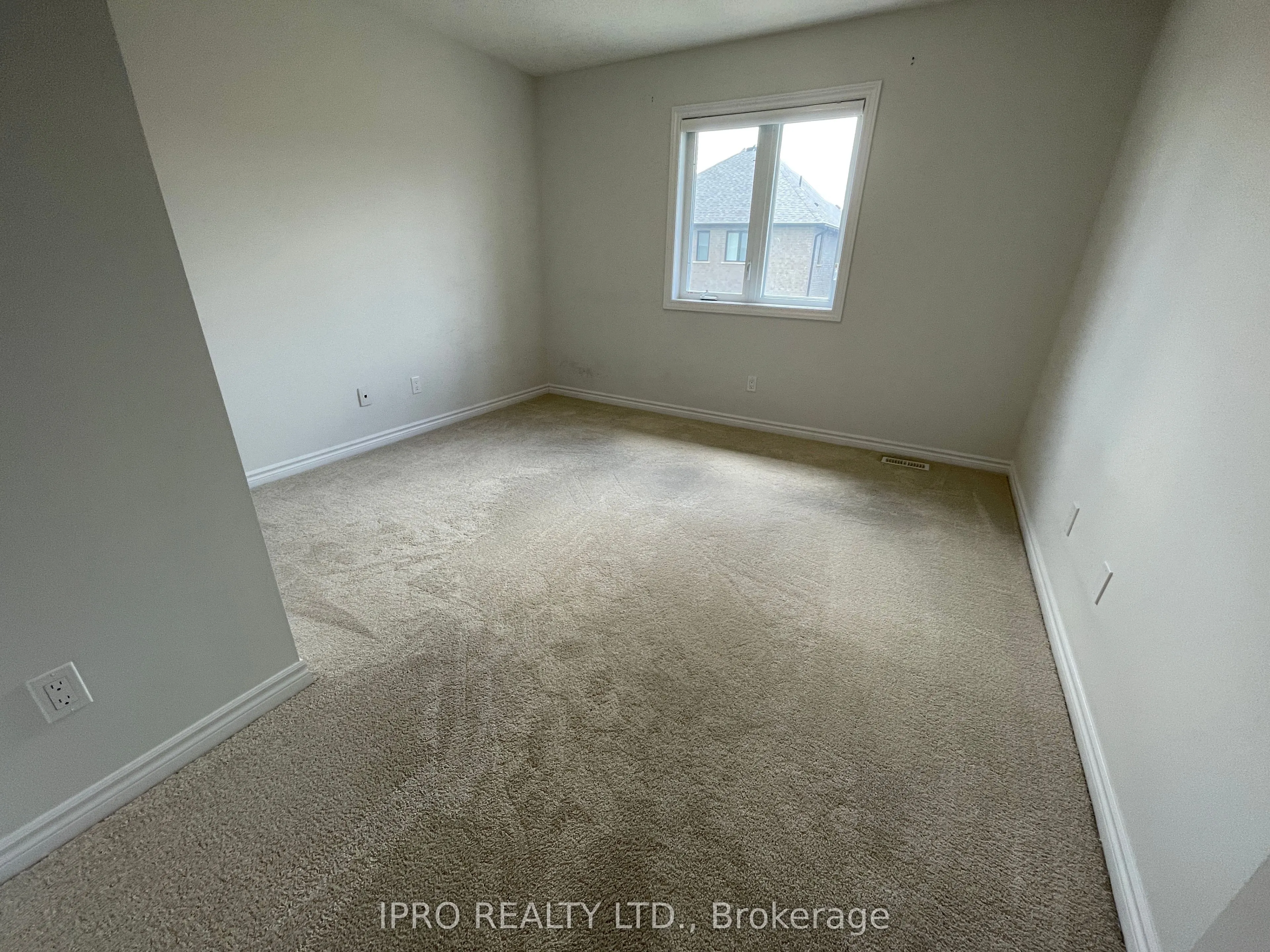 516 Doonwoods Crescent W