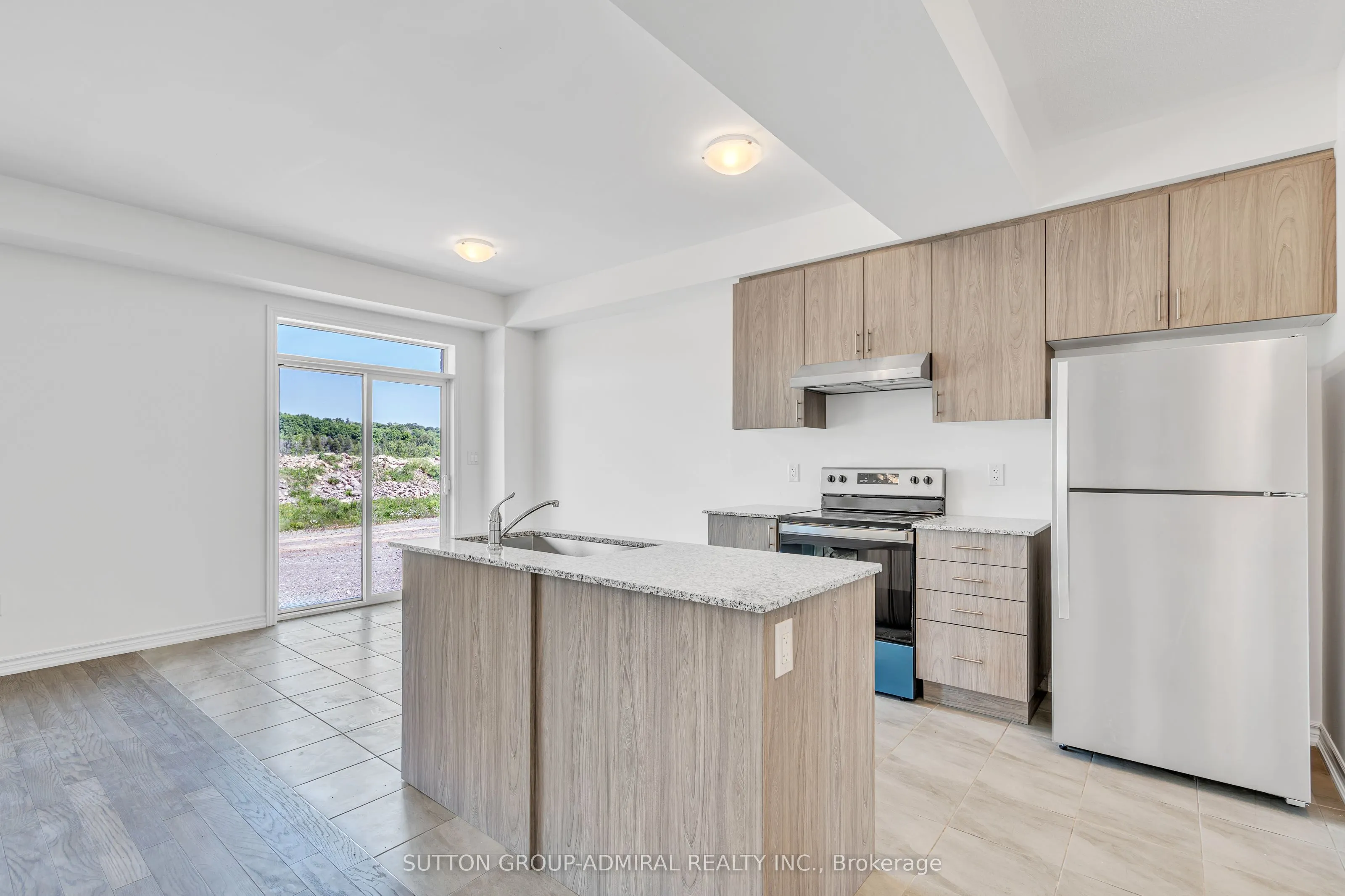 32 Hillcroft Way