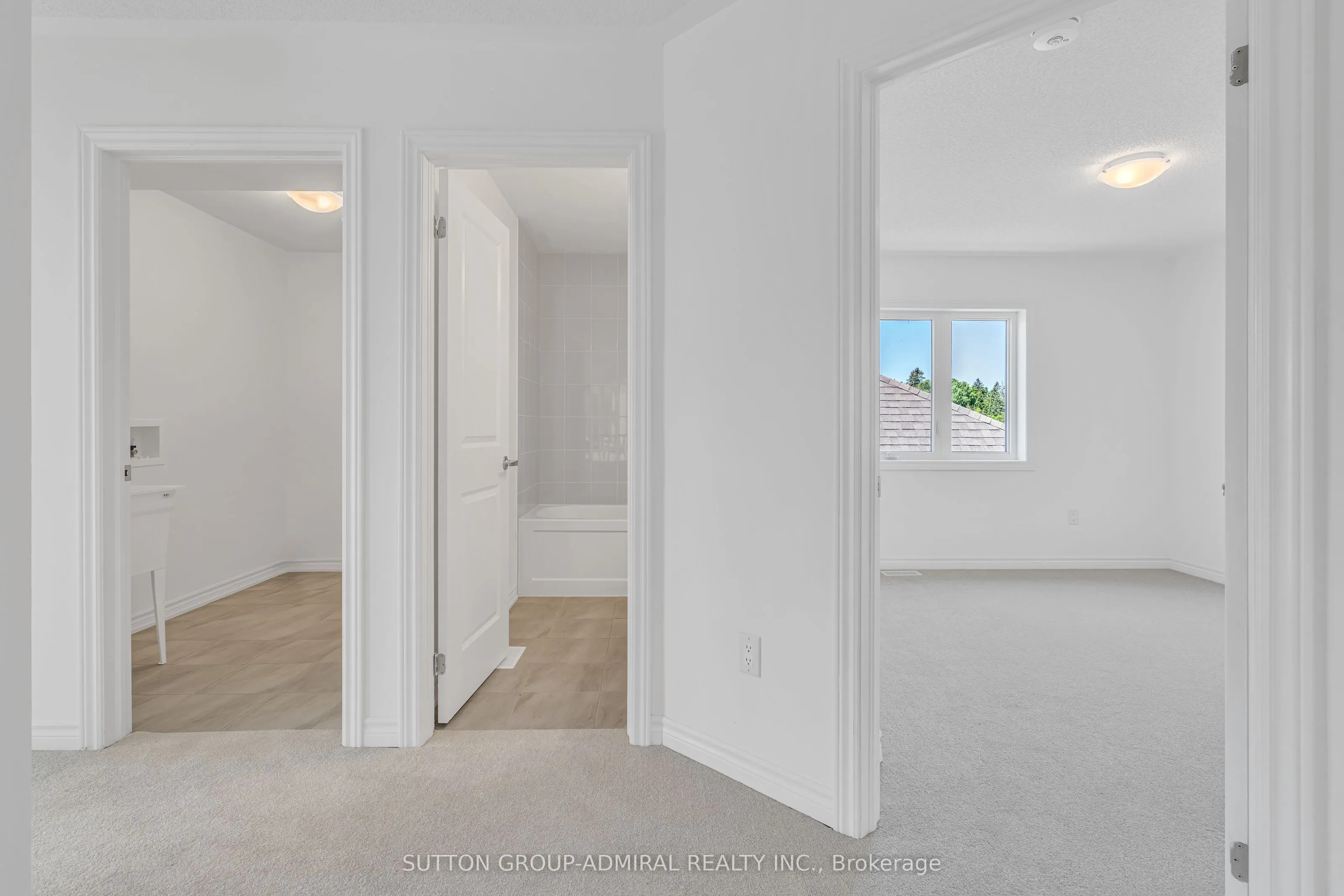 32 Hillcroft Way