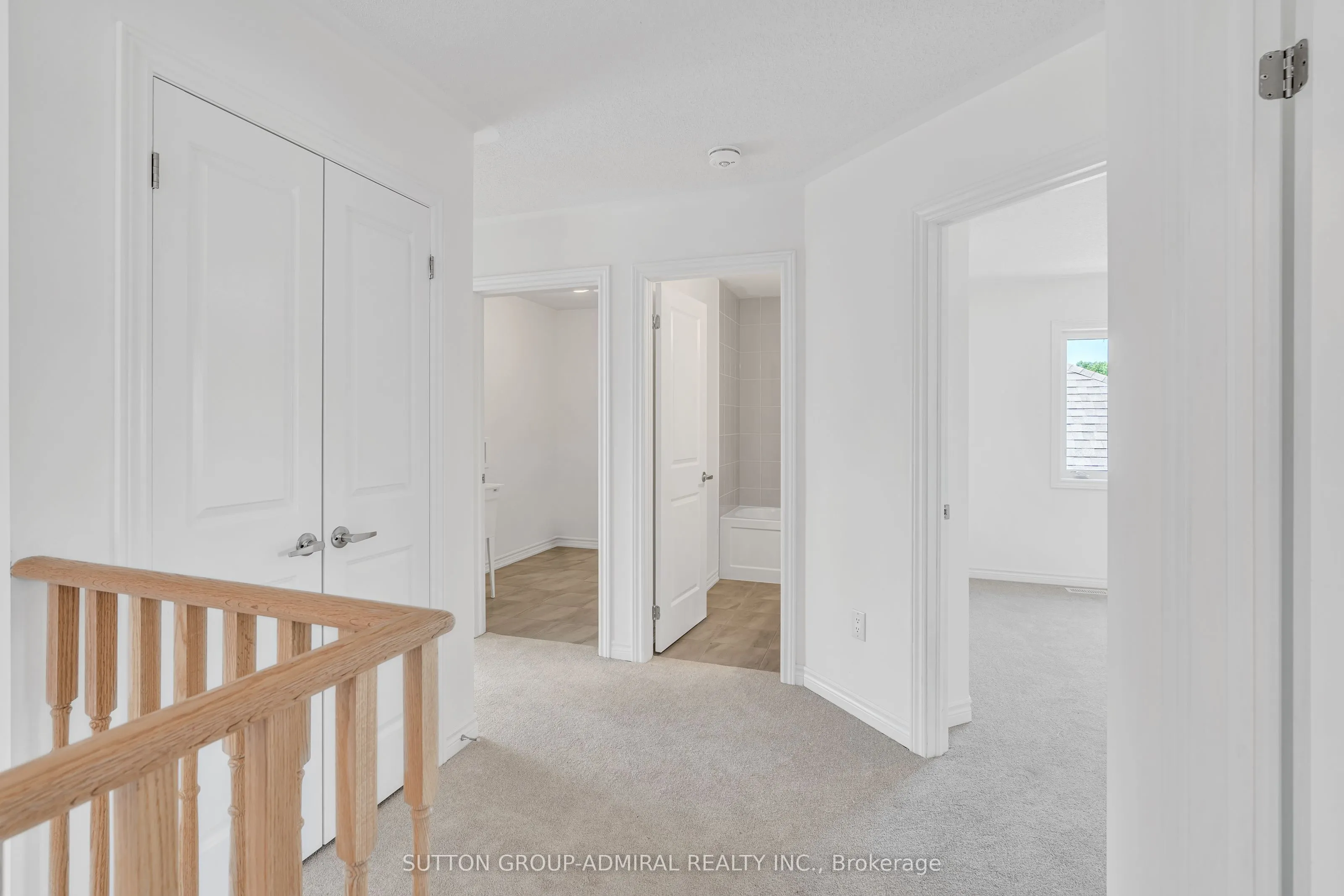 32 Hillcroft Way