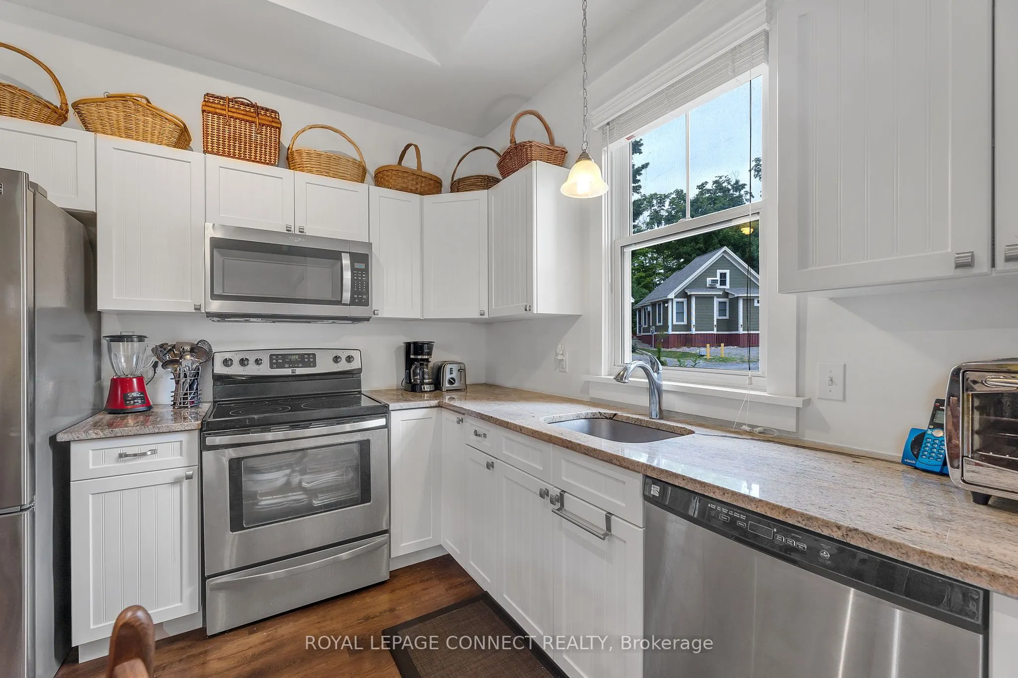 7 Hollow Lane E, #217