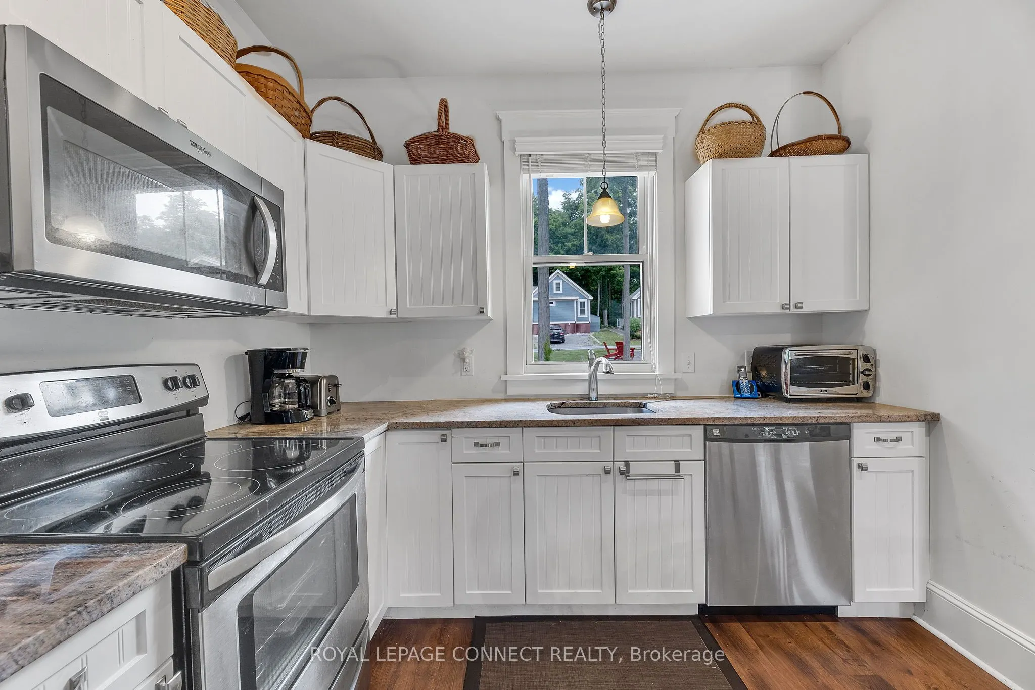7 Hollow Lane E, #217