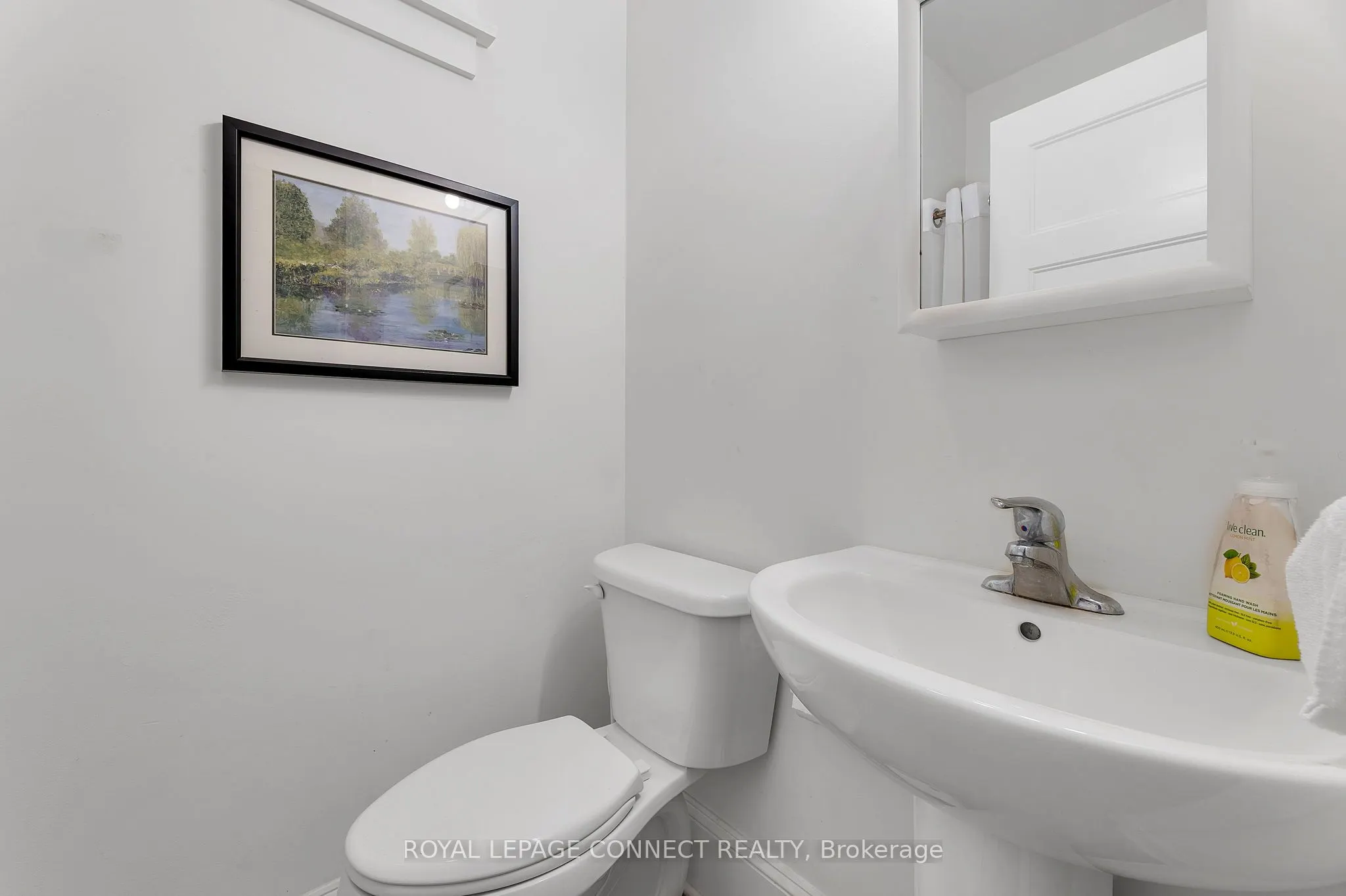 7 Hollow Lane E, #217