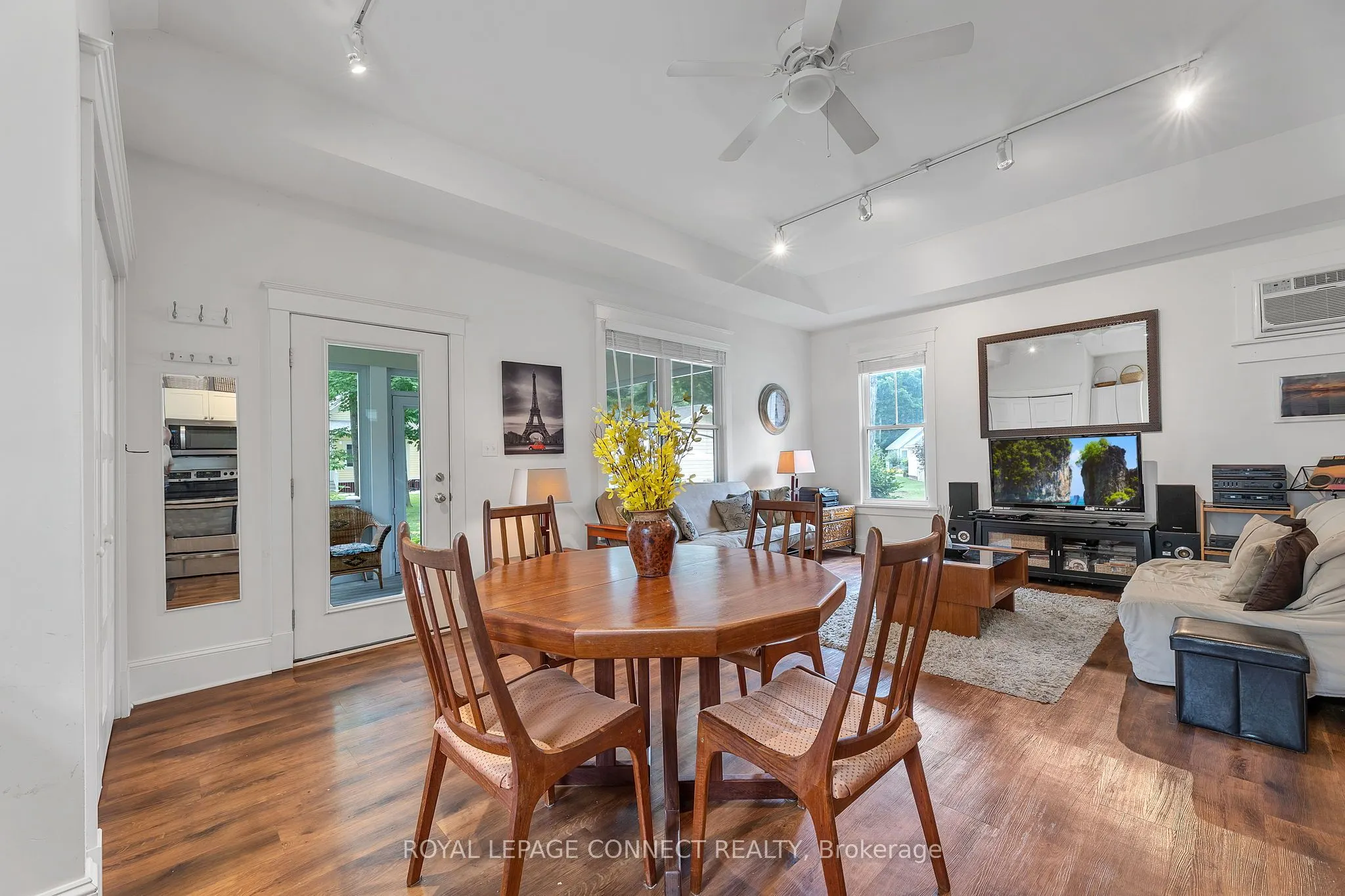 7 Hollow Lane E, #217