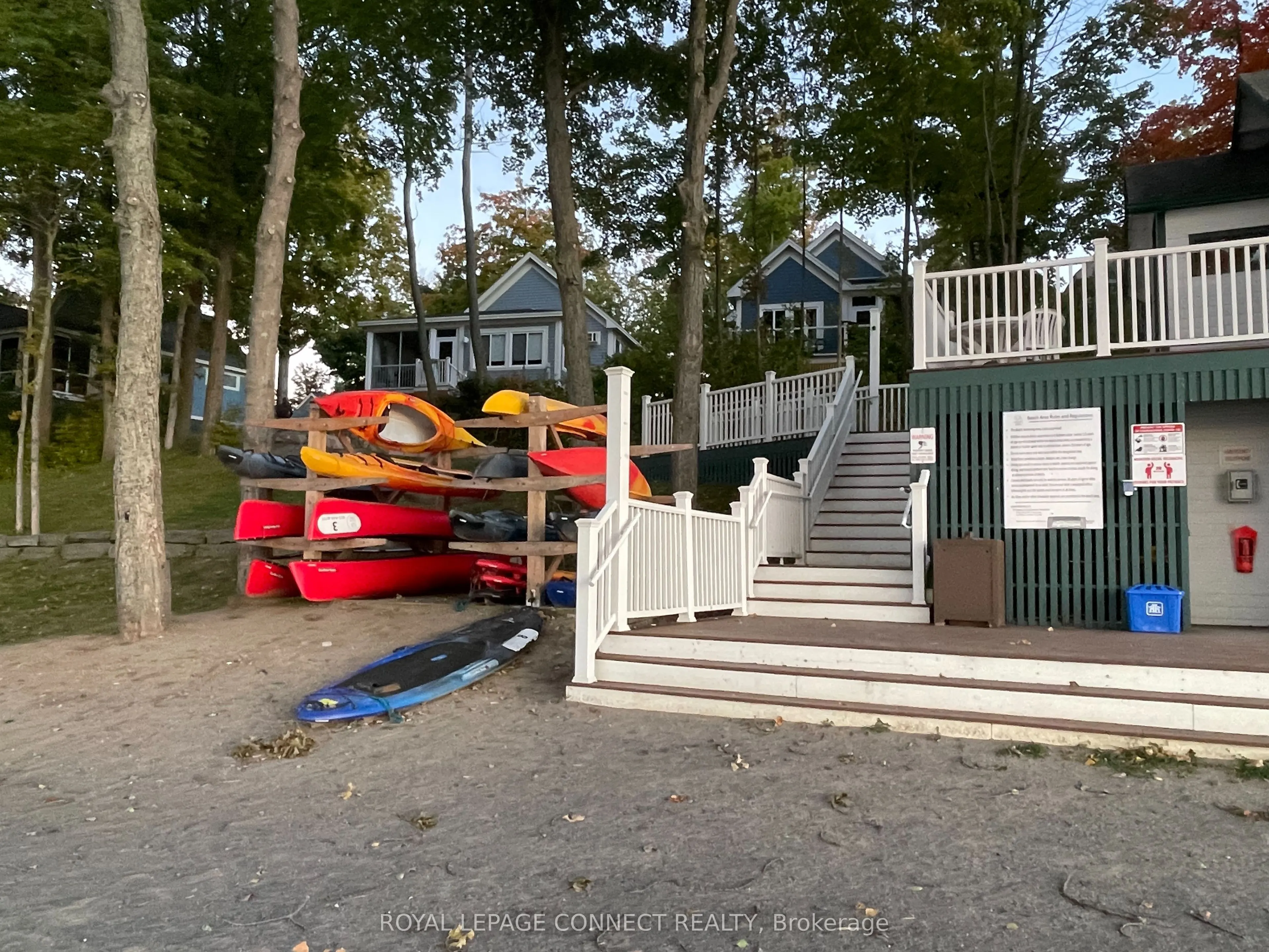 7 Hollow Lane E, #217