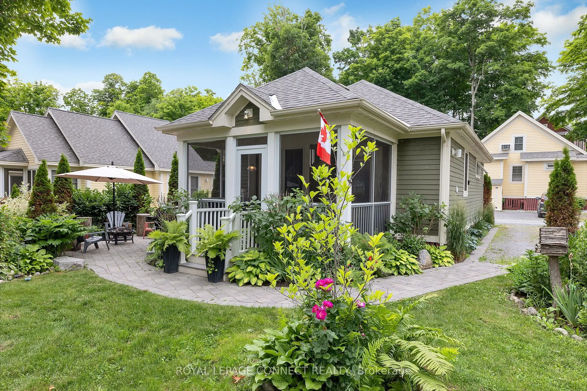 7 Hollow Lane E, #217