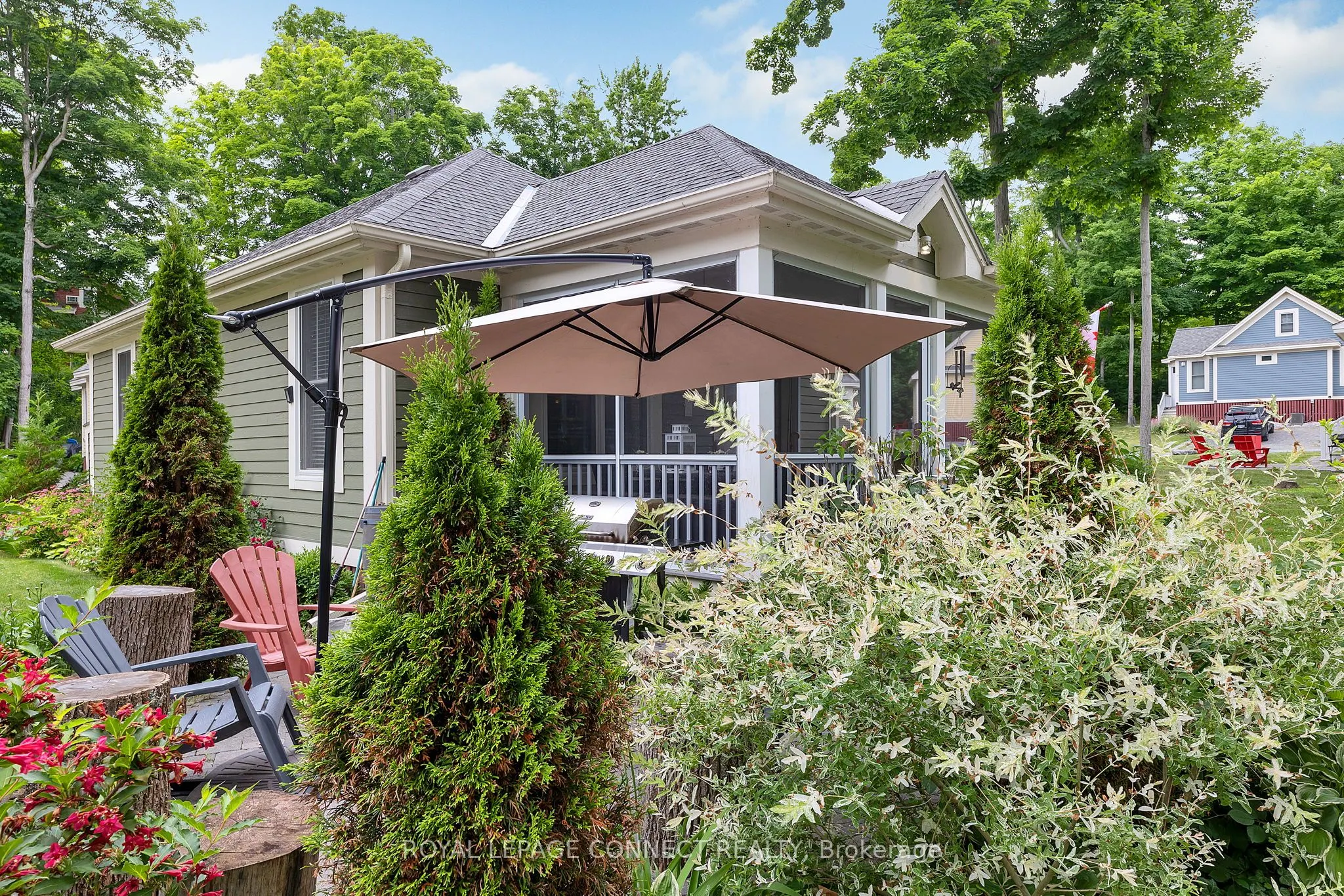 7 Hollow Lane E, #217