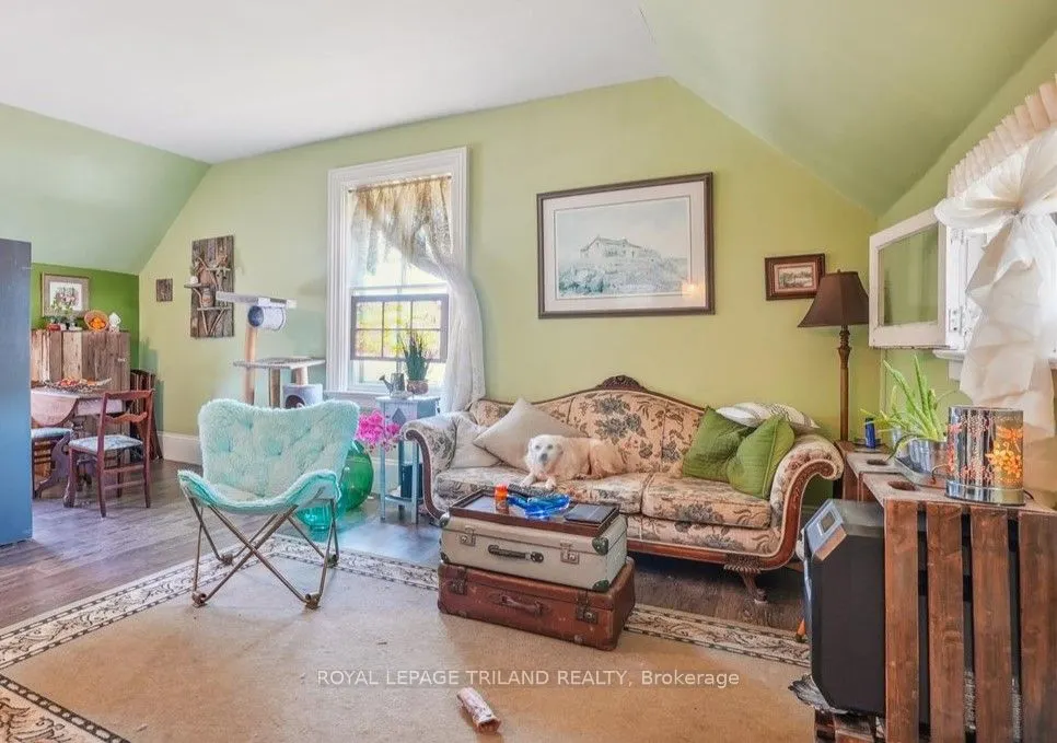 85 Kent Street N