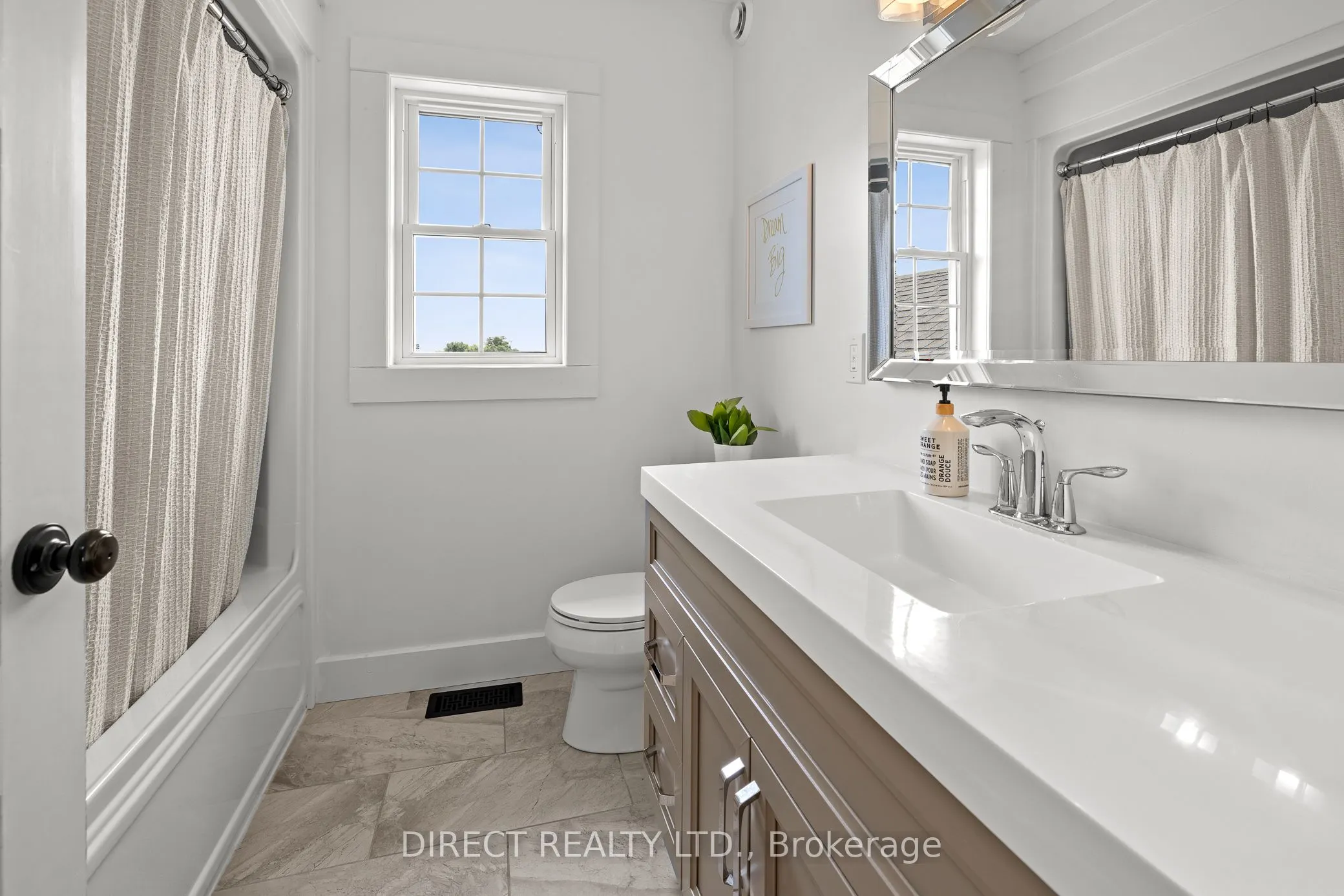 676 Deseronto Road