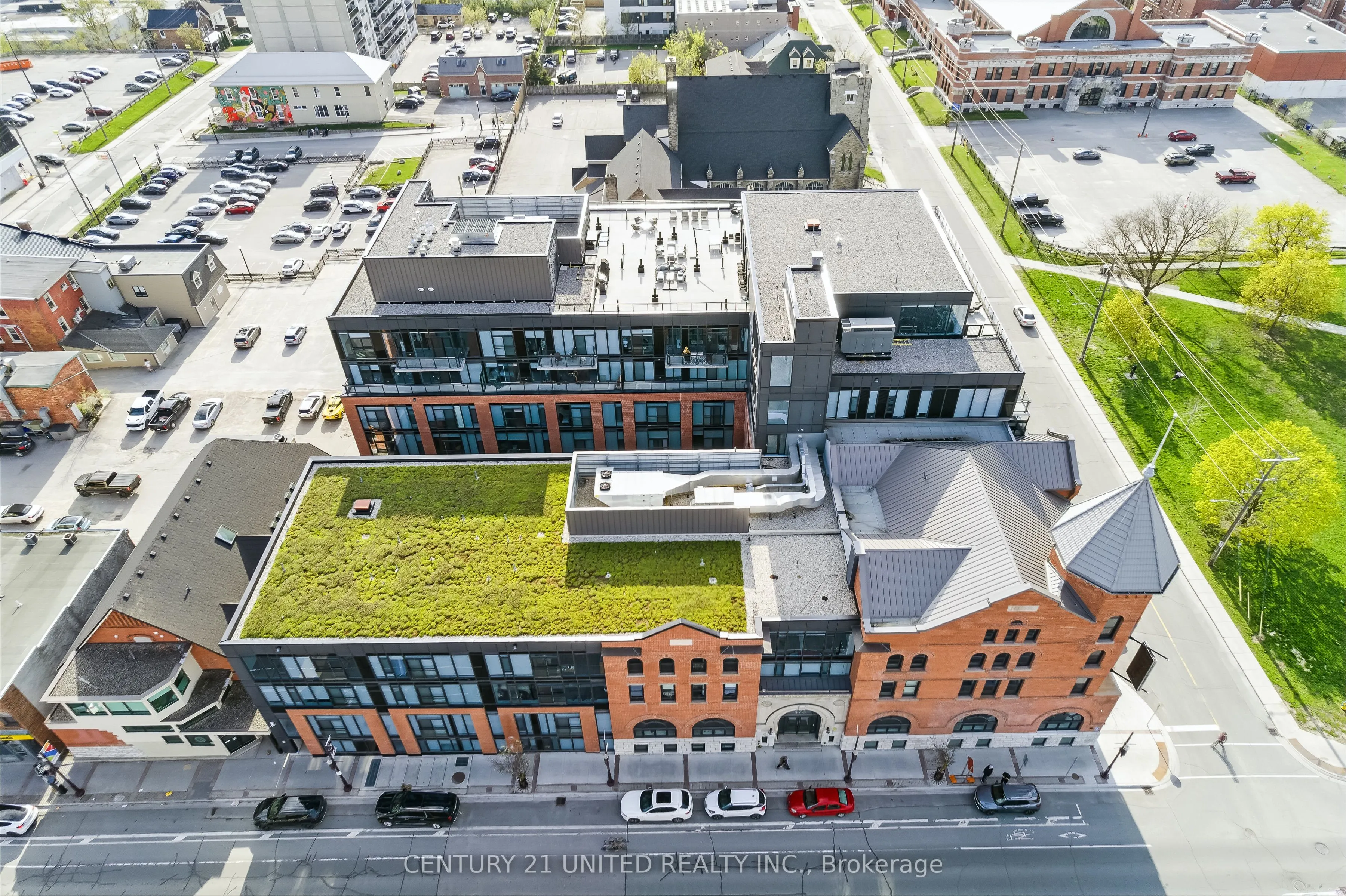 475 George Street N, #202