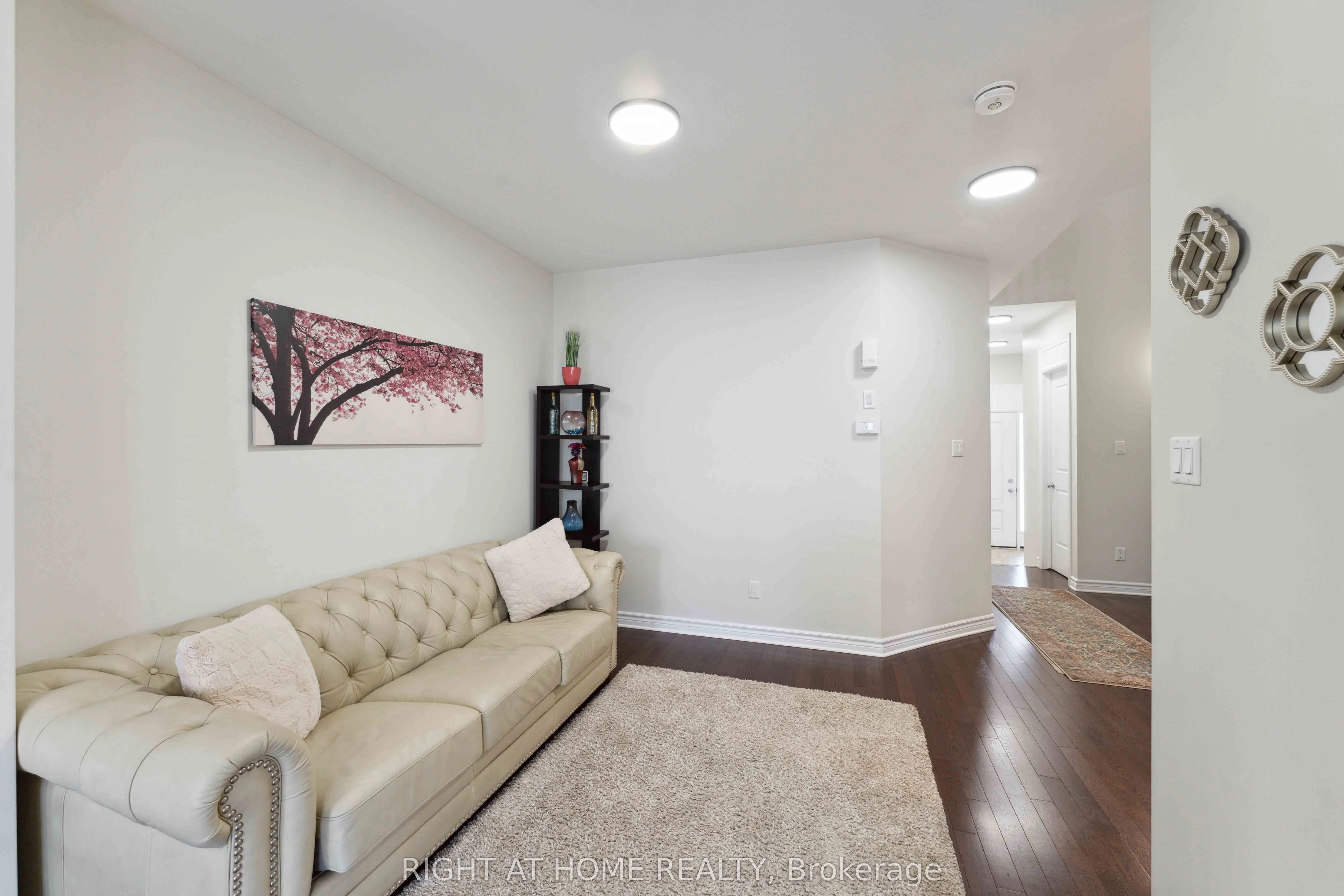 819 Miikana Road