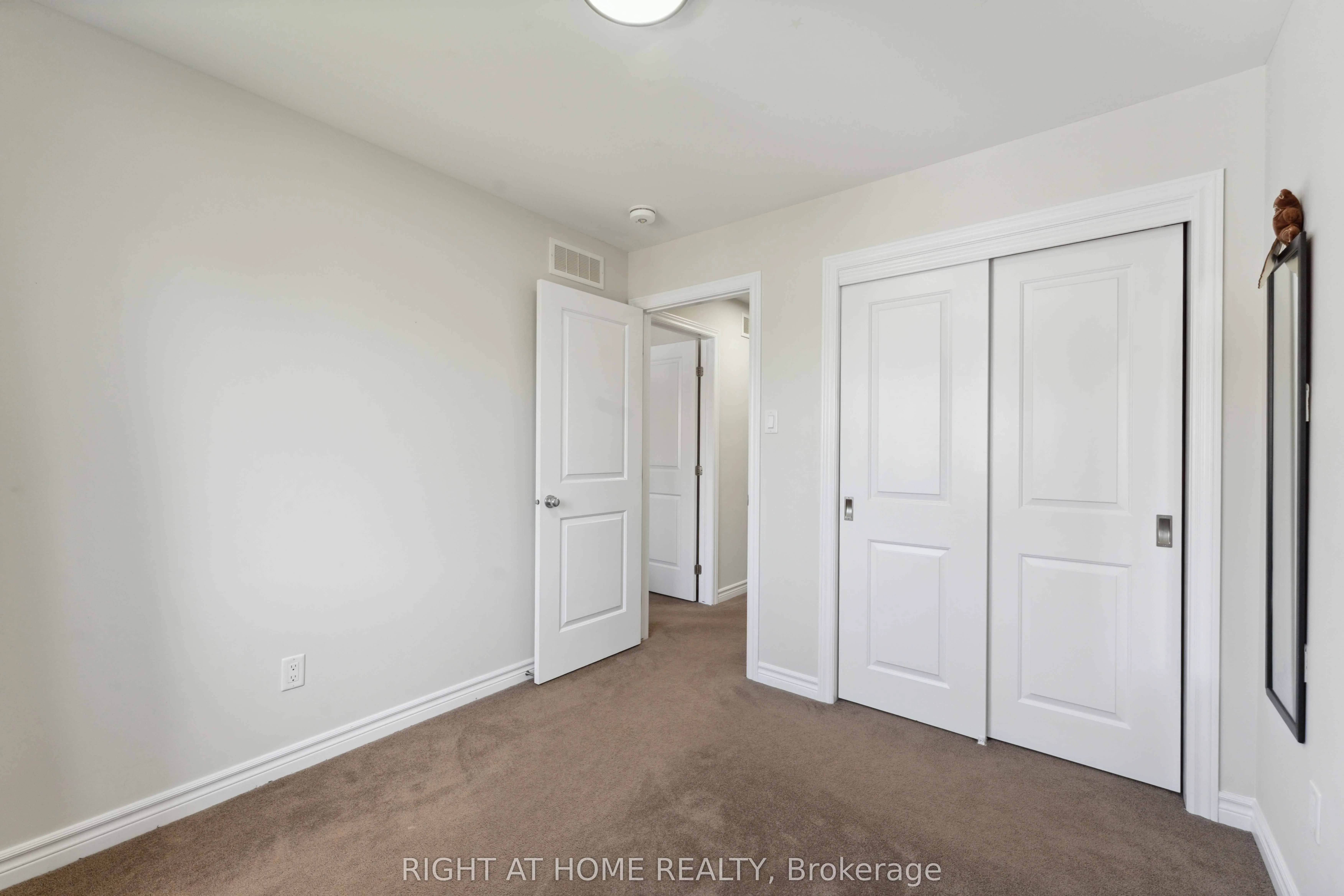819 Miikana Road