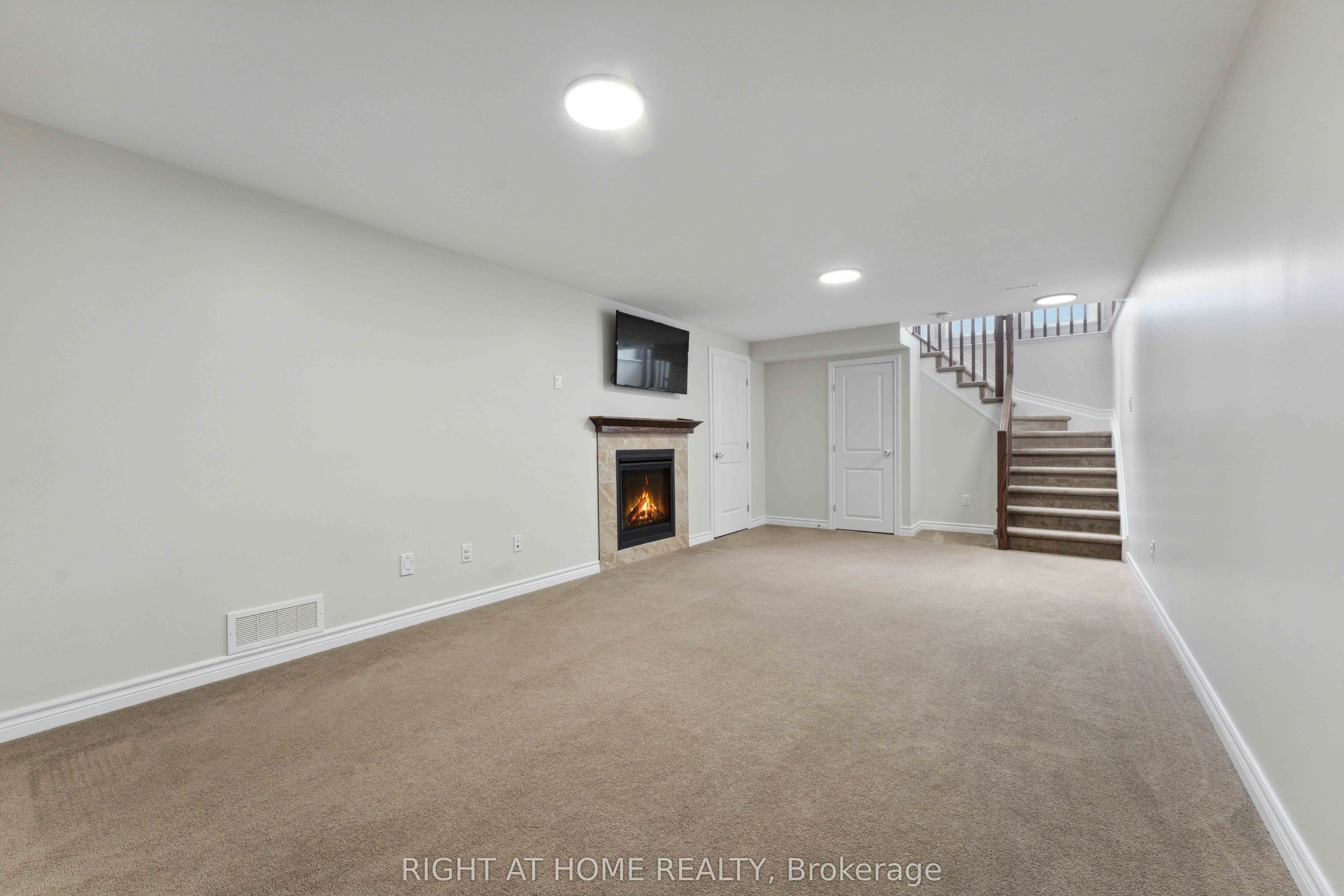 819 Miikana Road