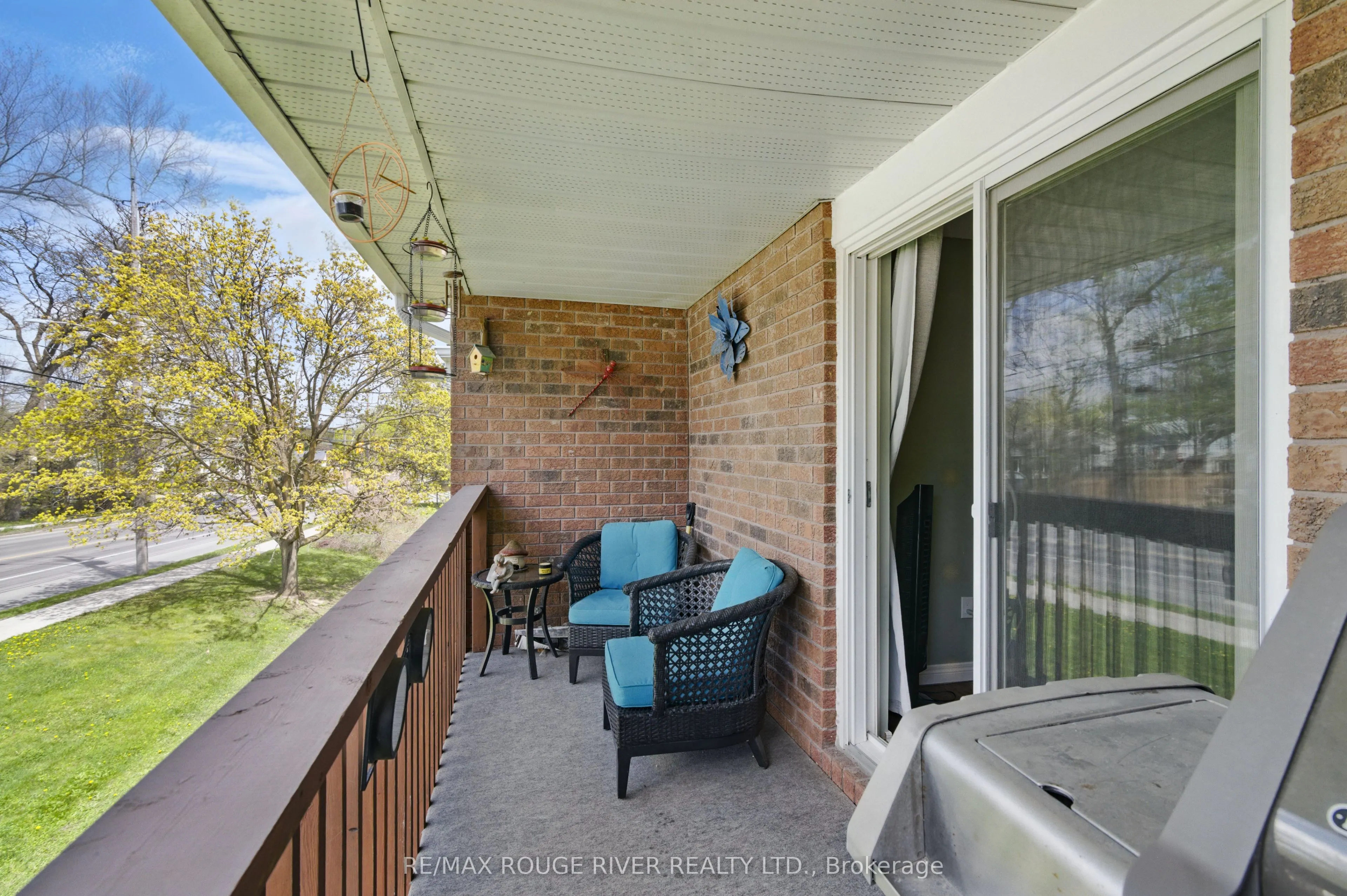 475 Parkhill Road W, #222