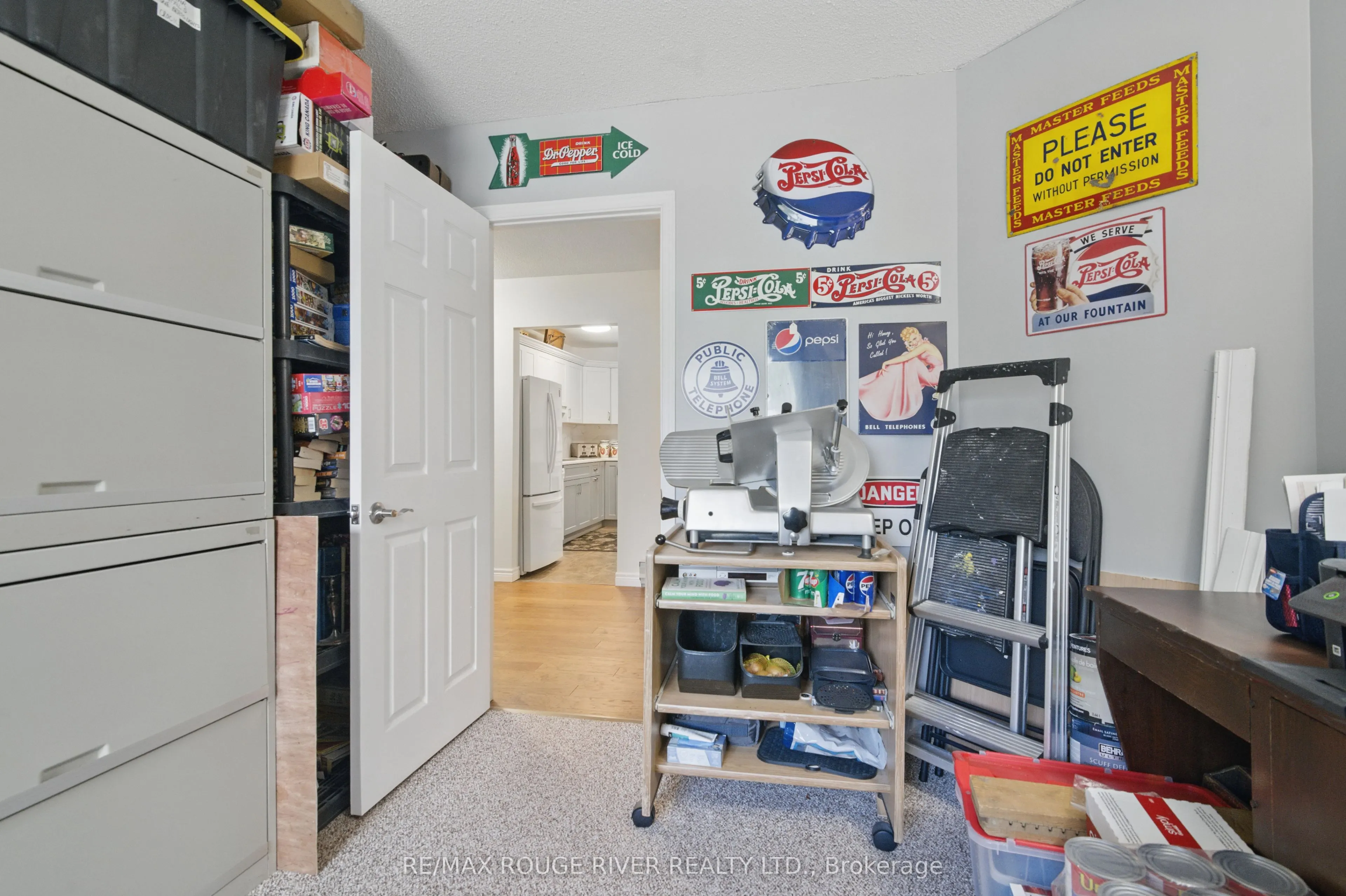 475 Parkhill Road W, #222