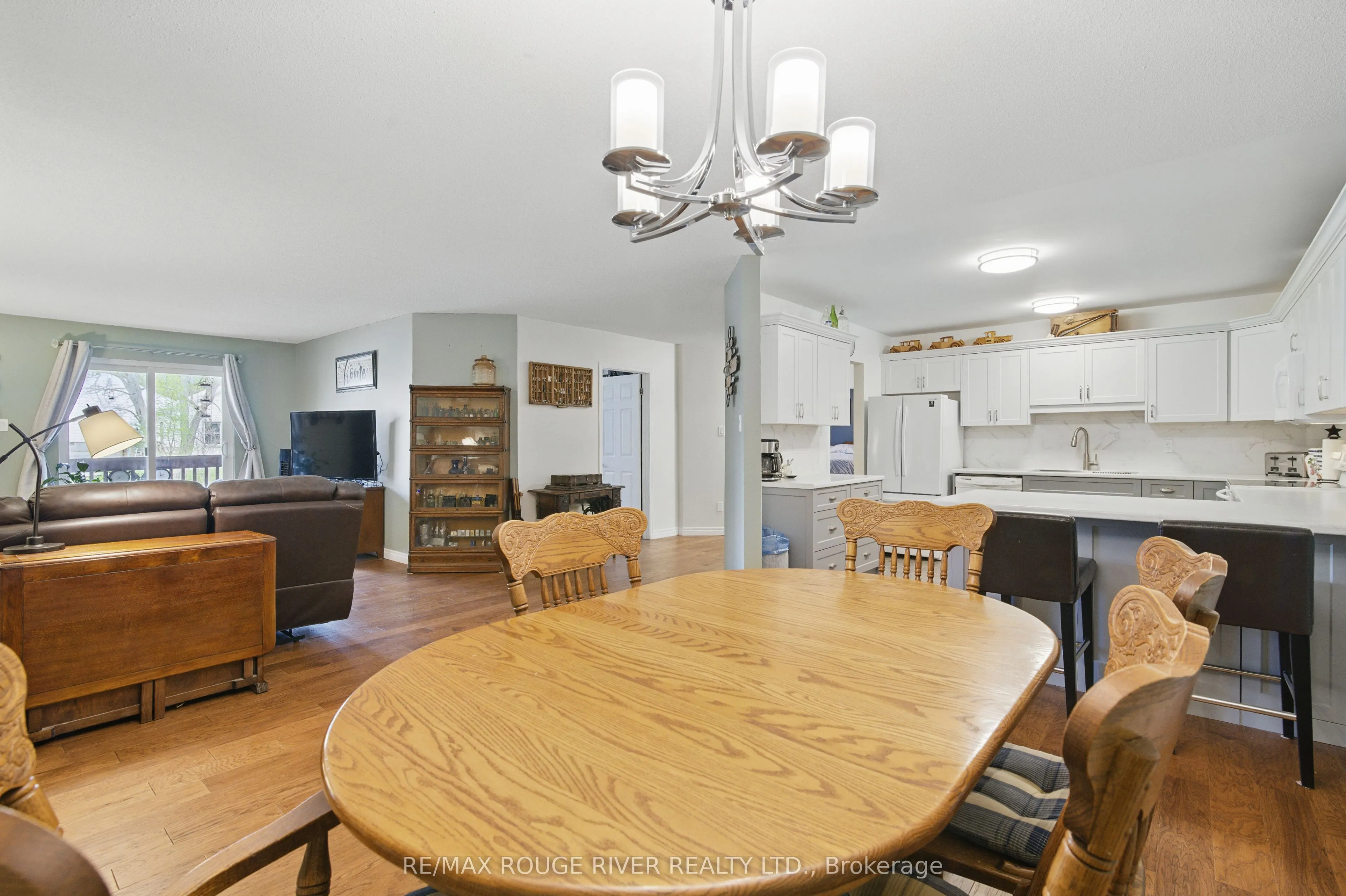 475 Parkhill Road W, #222