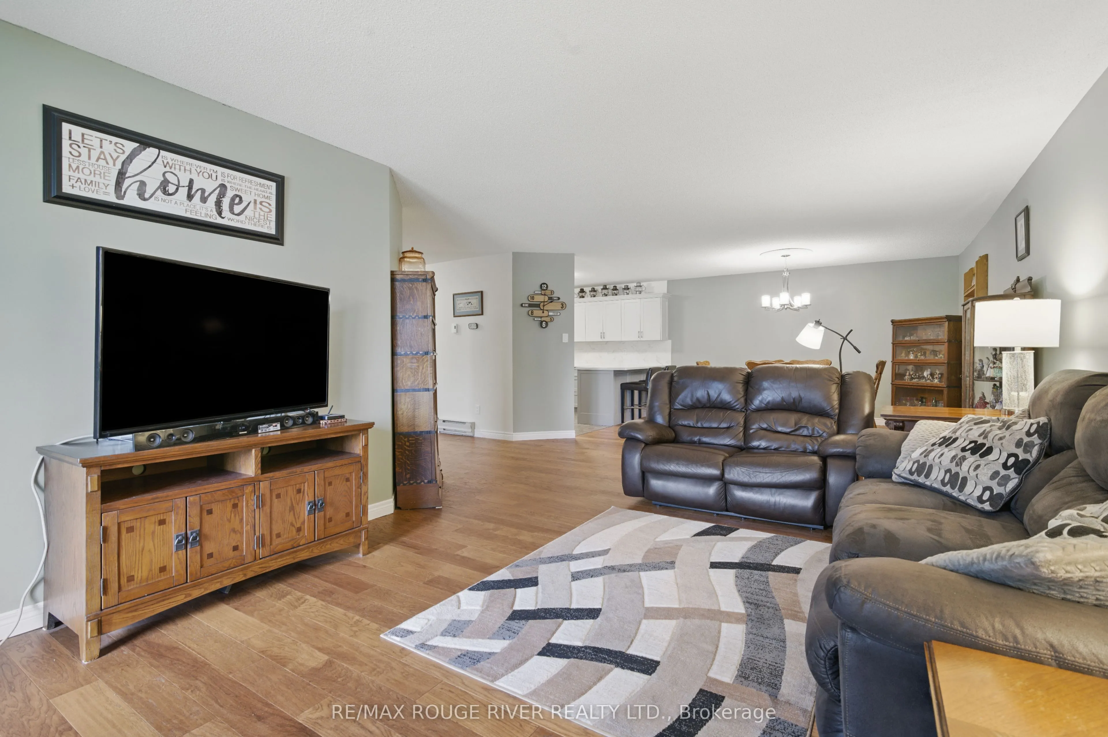 475 Parkhill Road W, #222
