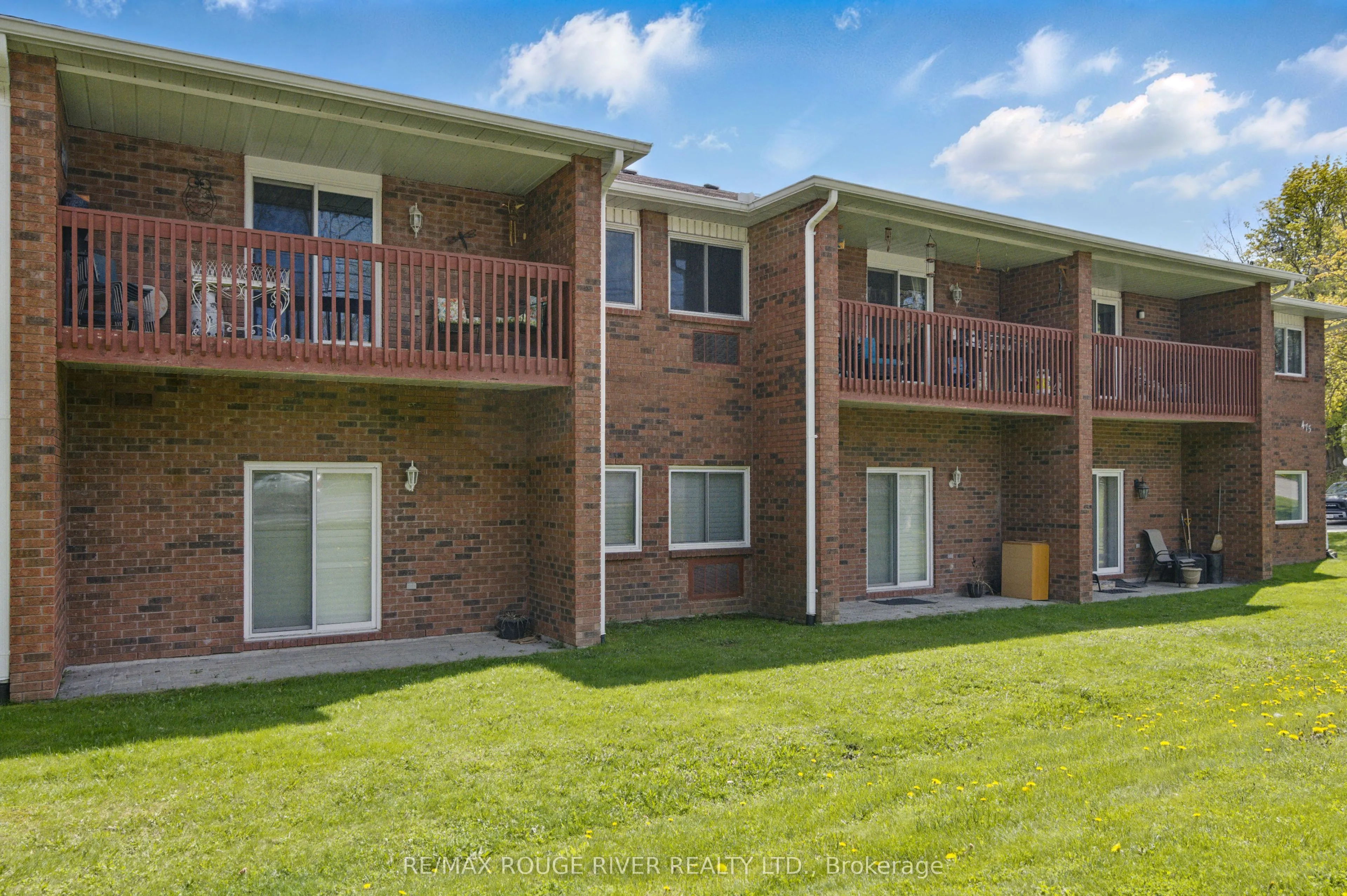 475 Parkhill Road W, #222