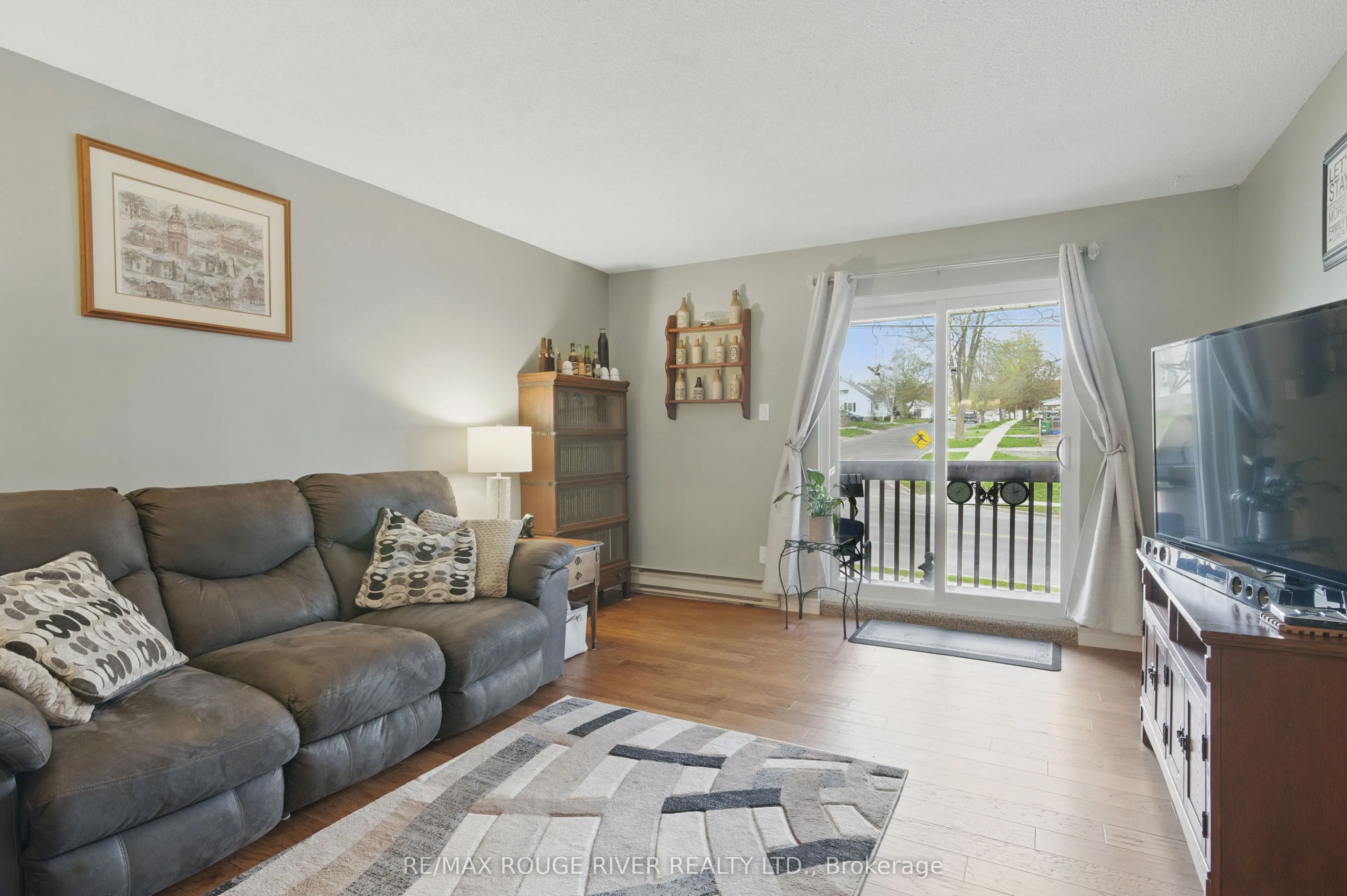 475 Parkhill Road W, #222
