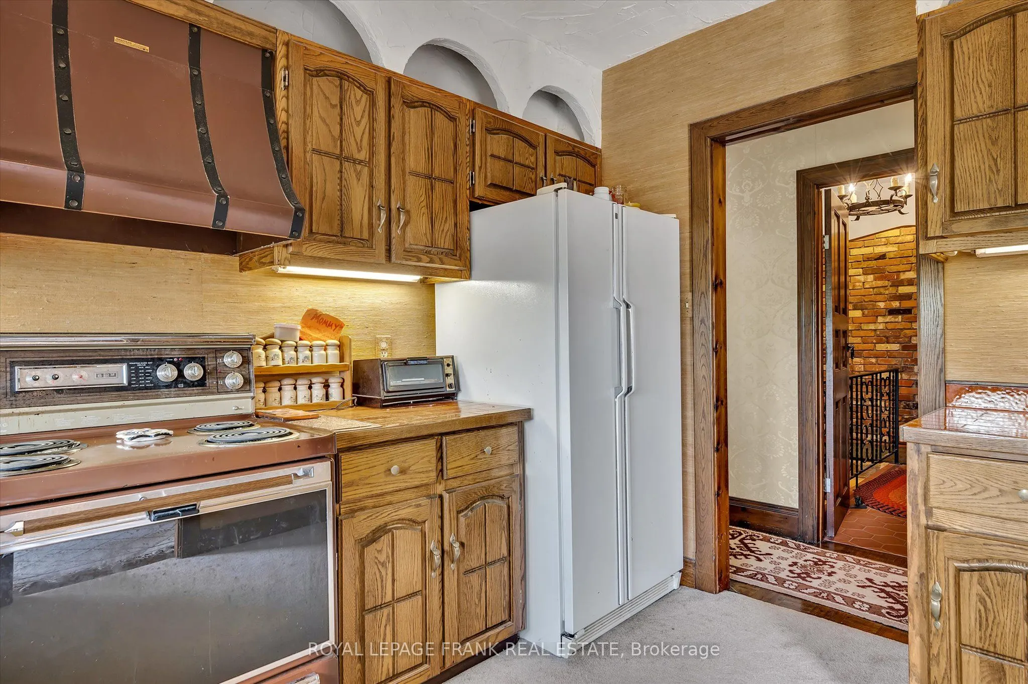 1194 Birchview Road