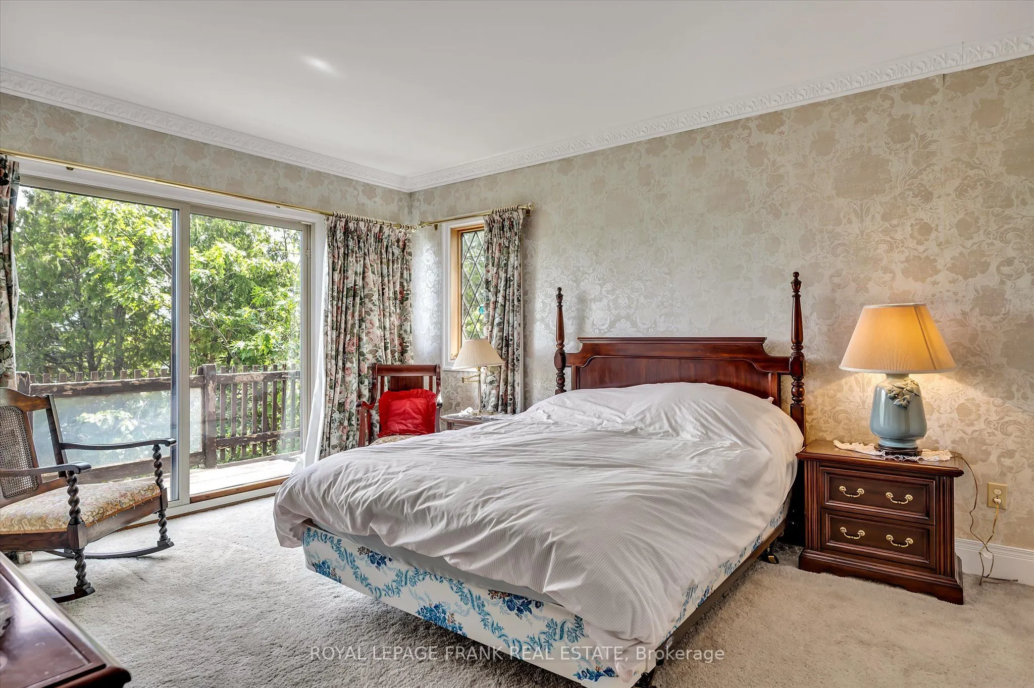 1194 Birchview Road
