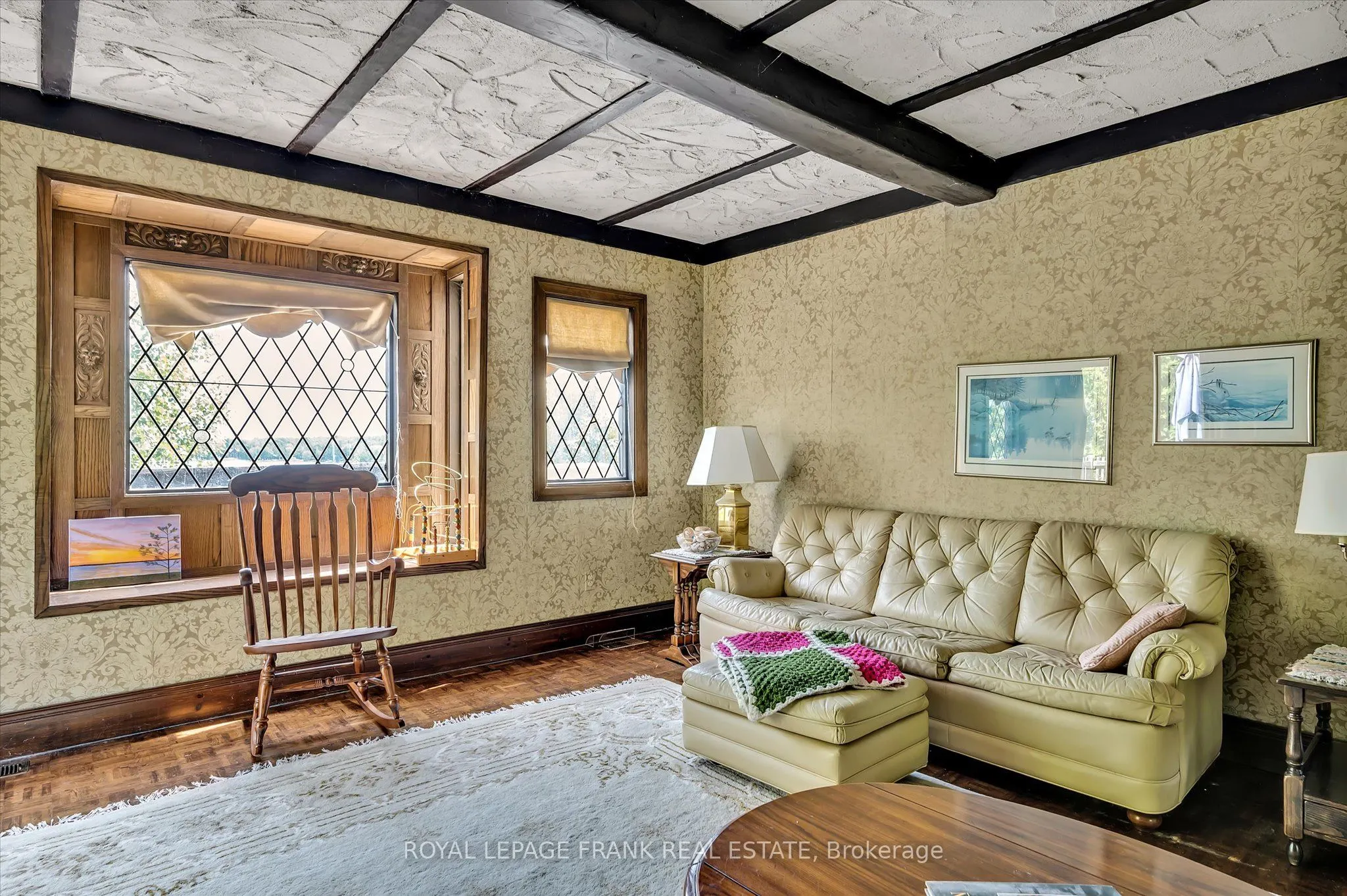 1194 Birchview Road