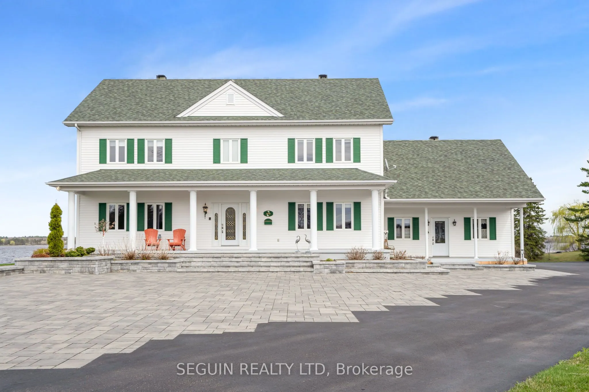 3519 Front Road