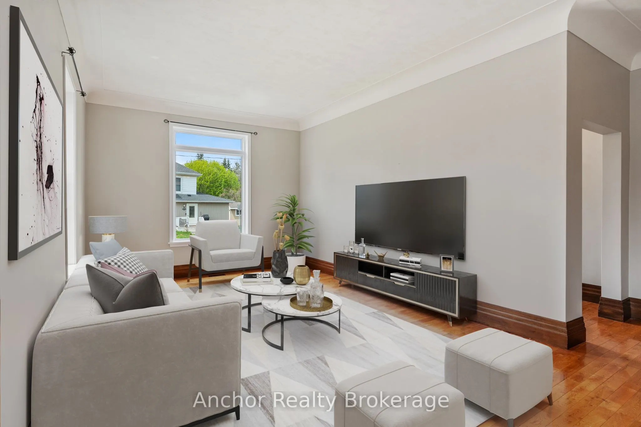 147 Talbot Street S