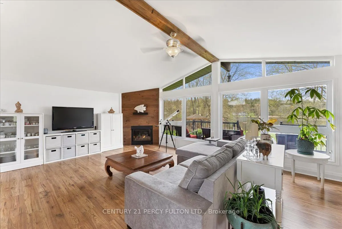285 Hillside Drive