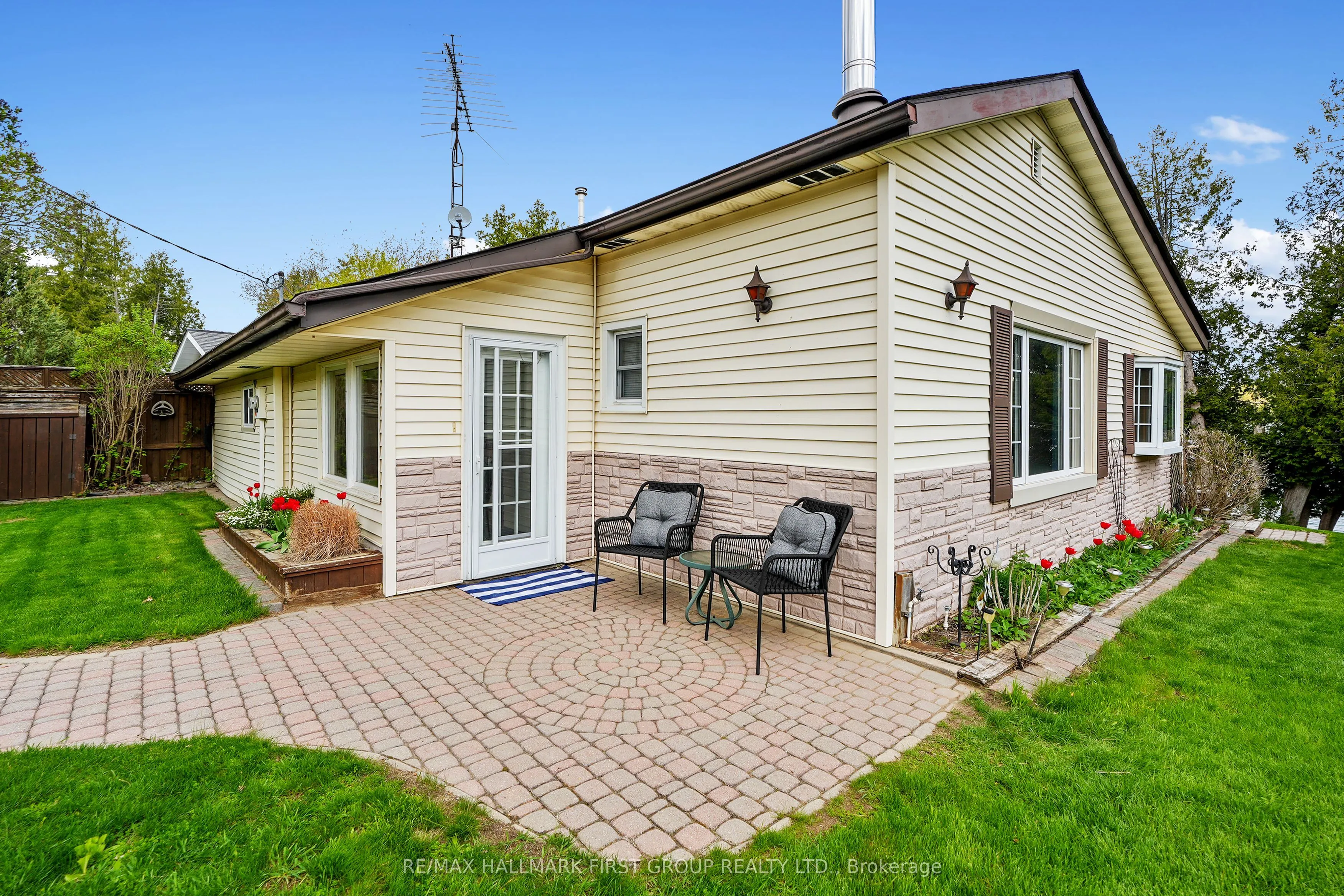 183 Lake Road