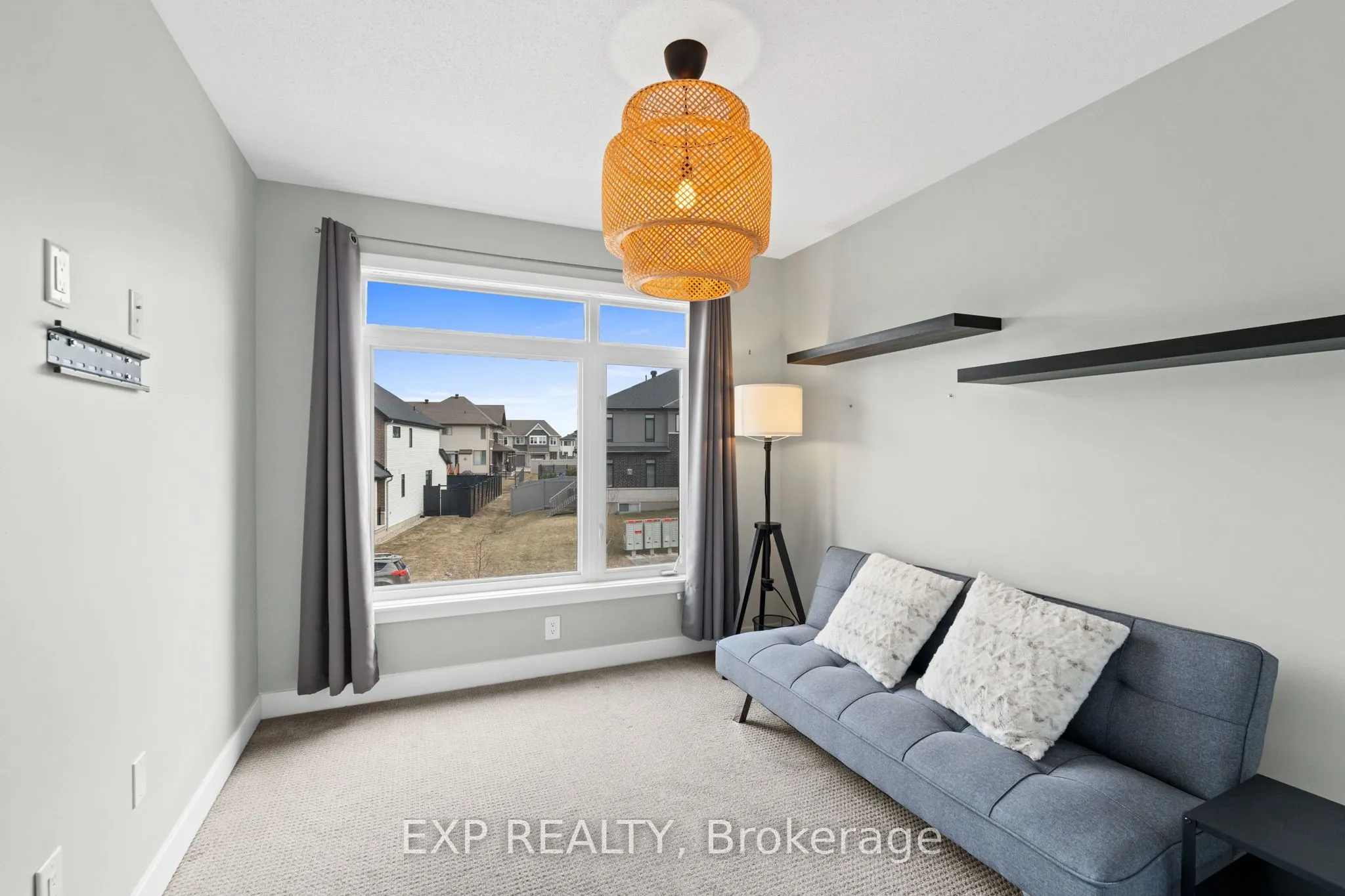 653 Putney Crescent