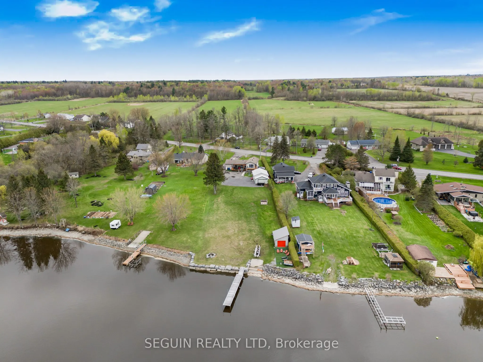 3595 Front Road